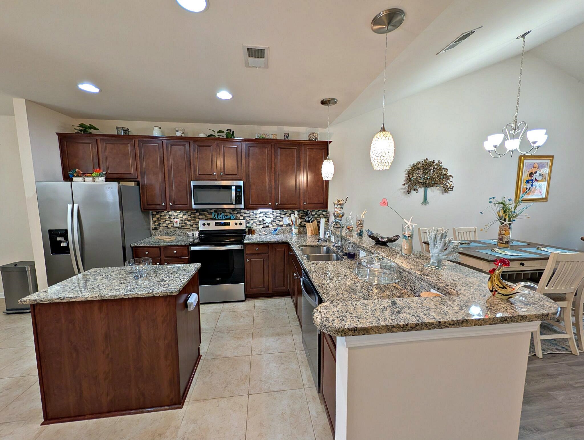 1529 Palmina Loop Property Photo 8
