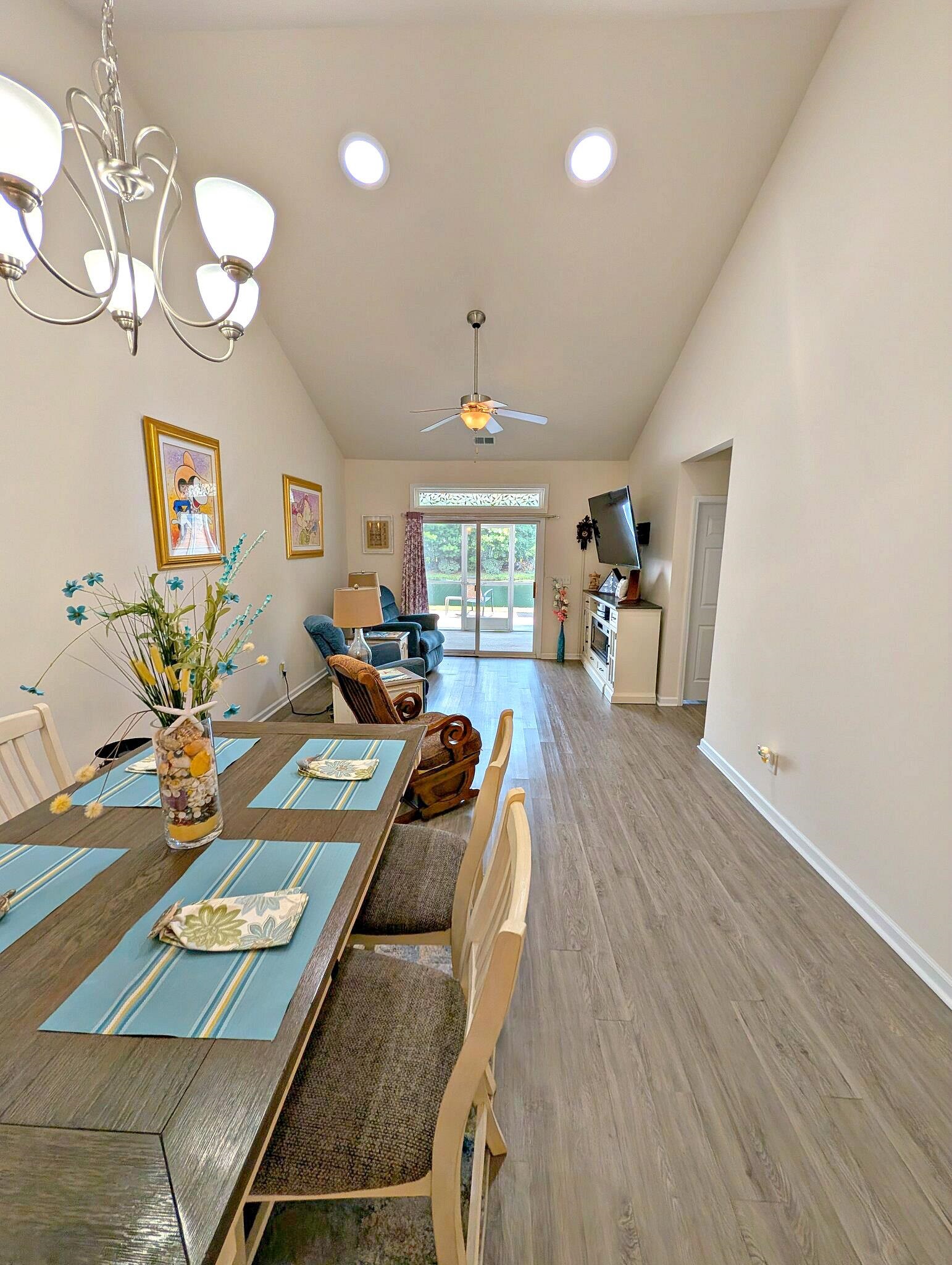 1529 Palmina Loop Property Photo 15