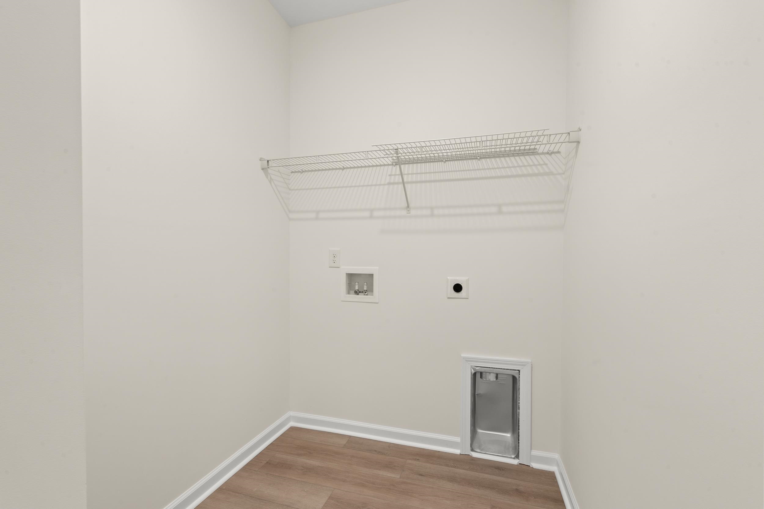 613 Bay St. Property Photo 9
