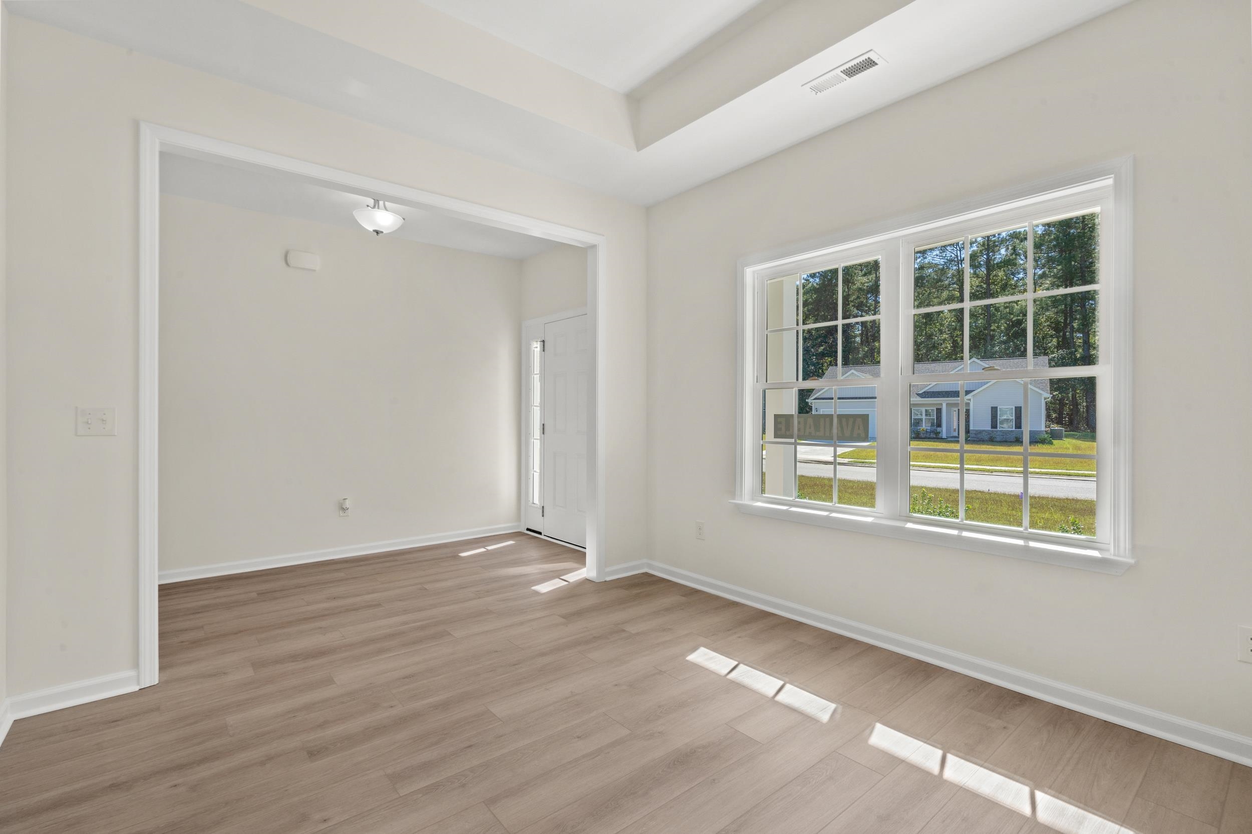 613 Bay St. Property Photo 10