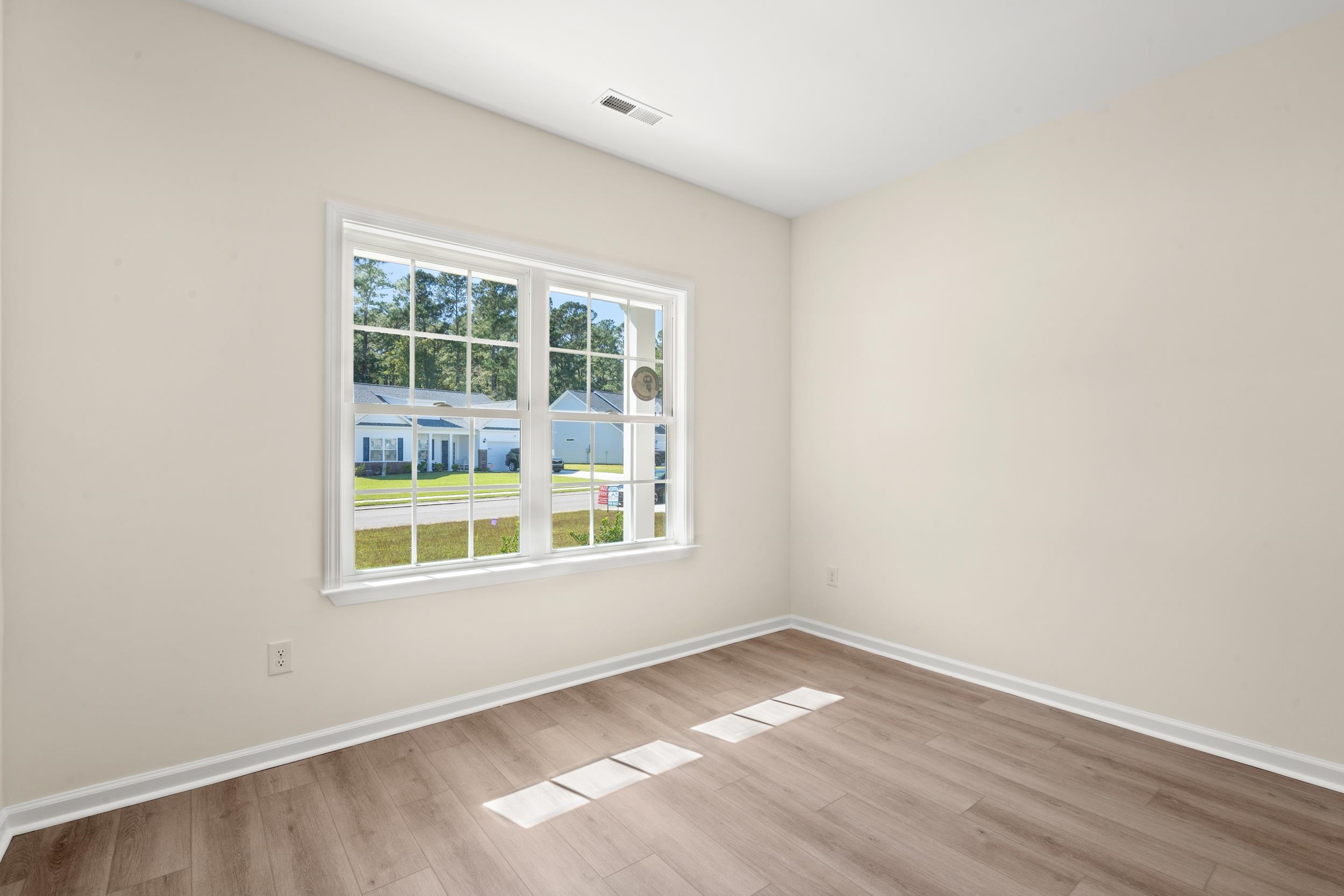 613 Bay St. Property Photo 17