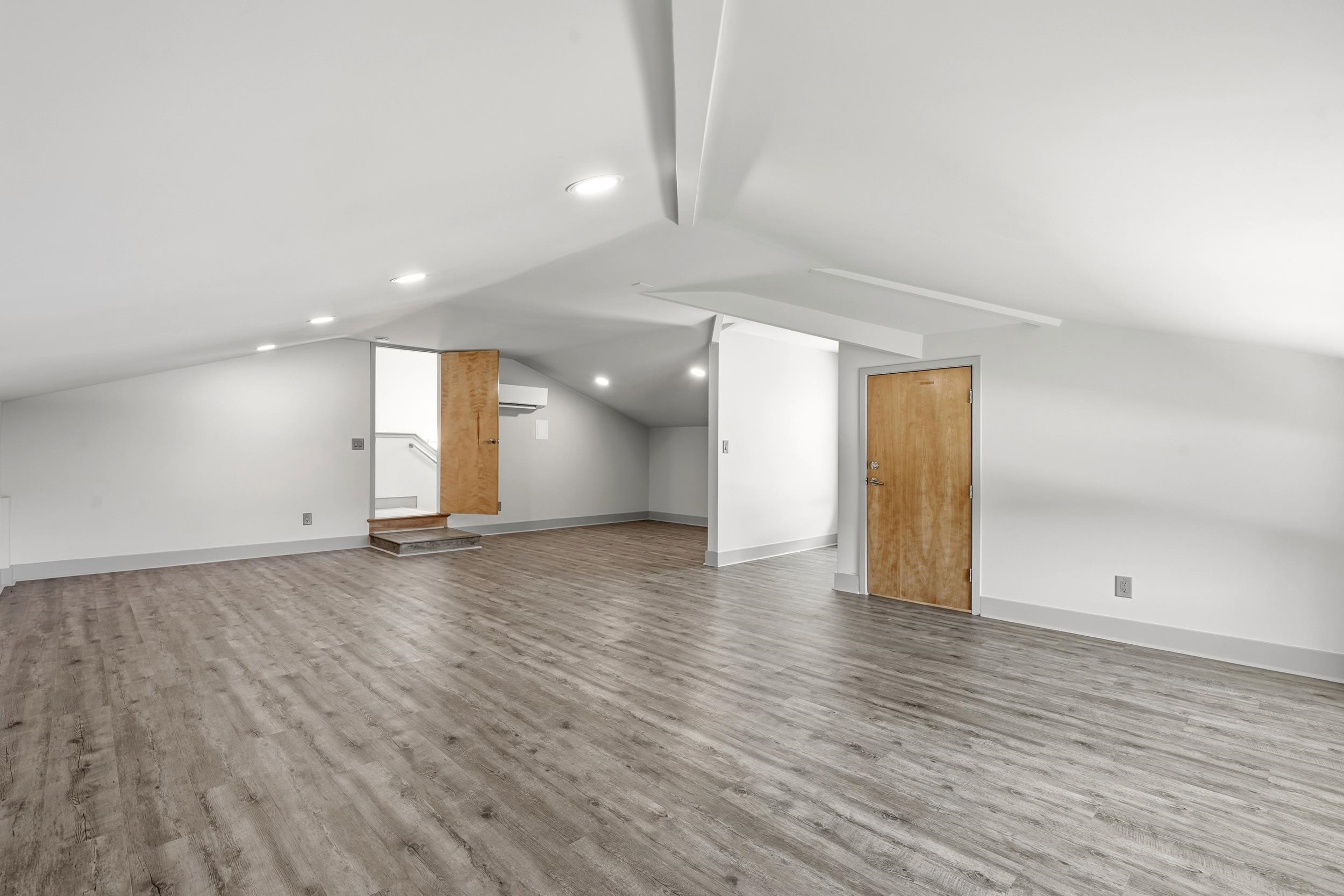 5021 Wynfield Dr. Property Photo 37
