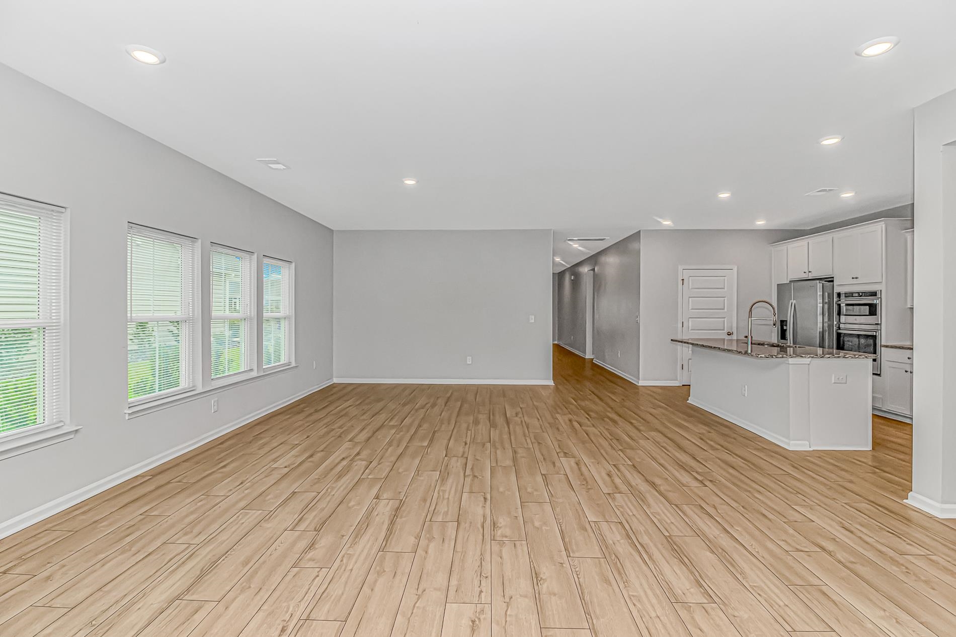 6011 St. Clement Dr. Property Photo 12
