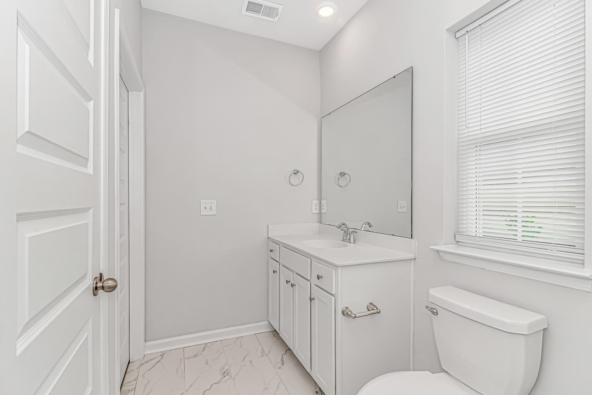 6011 St. Clement Dr. Property Photo 24