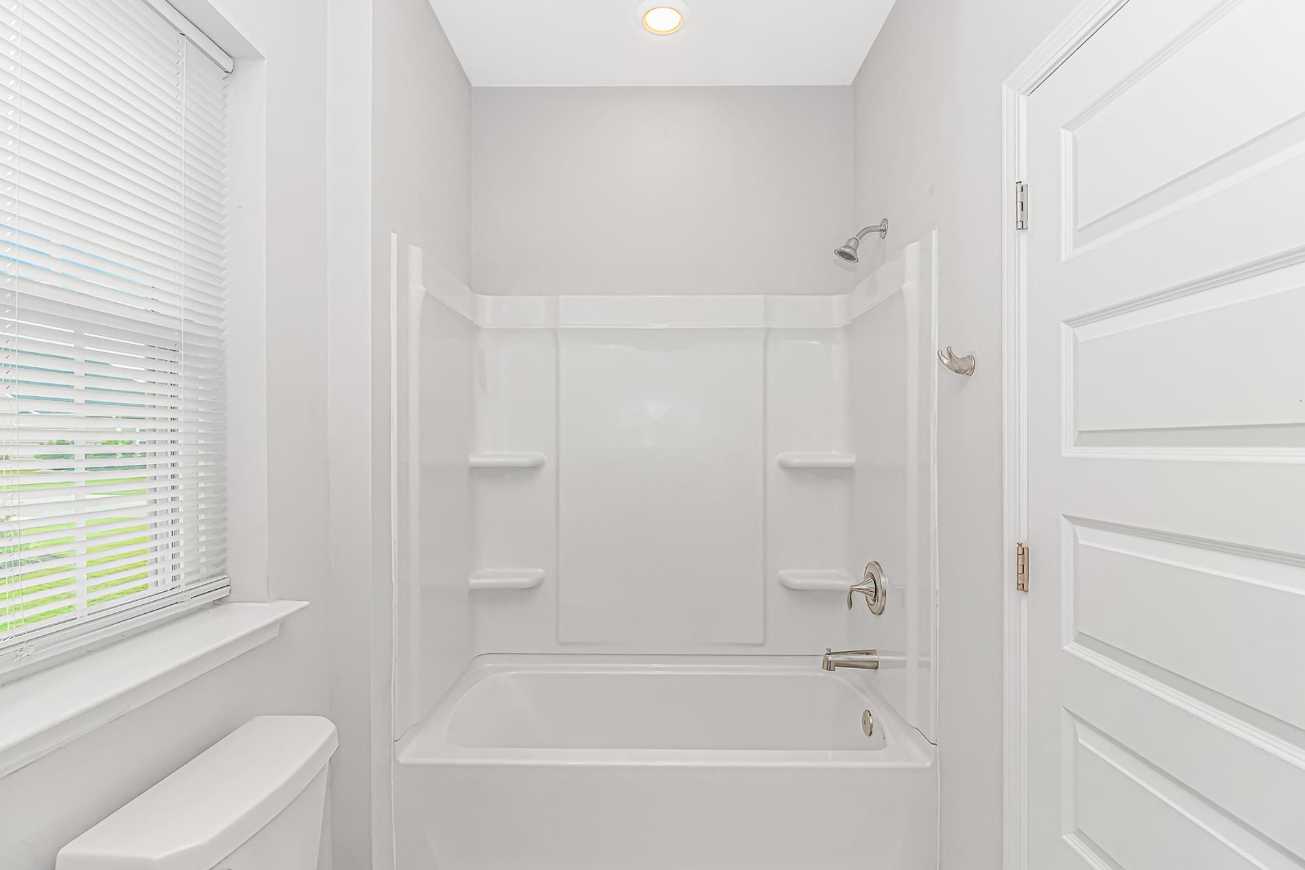 6011 St. Clement Dr. Property Photo 25