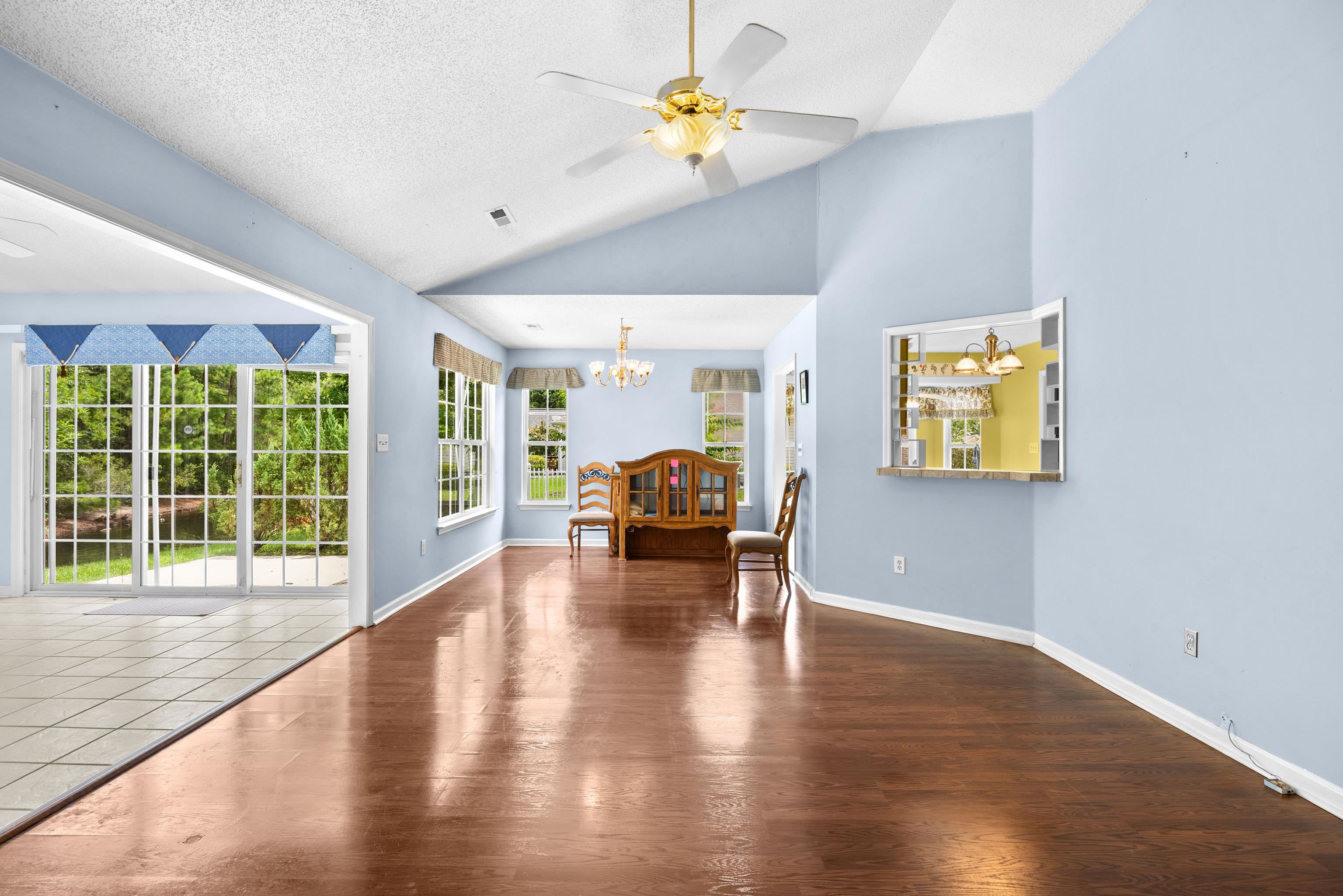 2498 Hunters Trail Property Photo 5