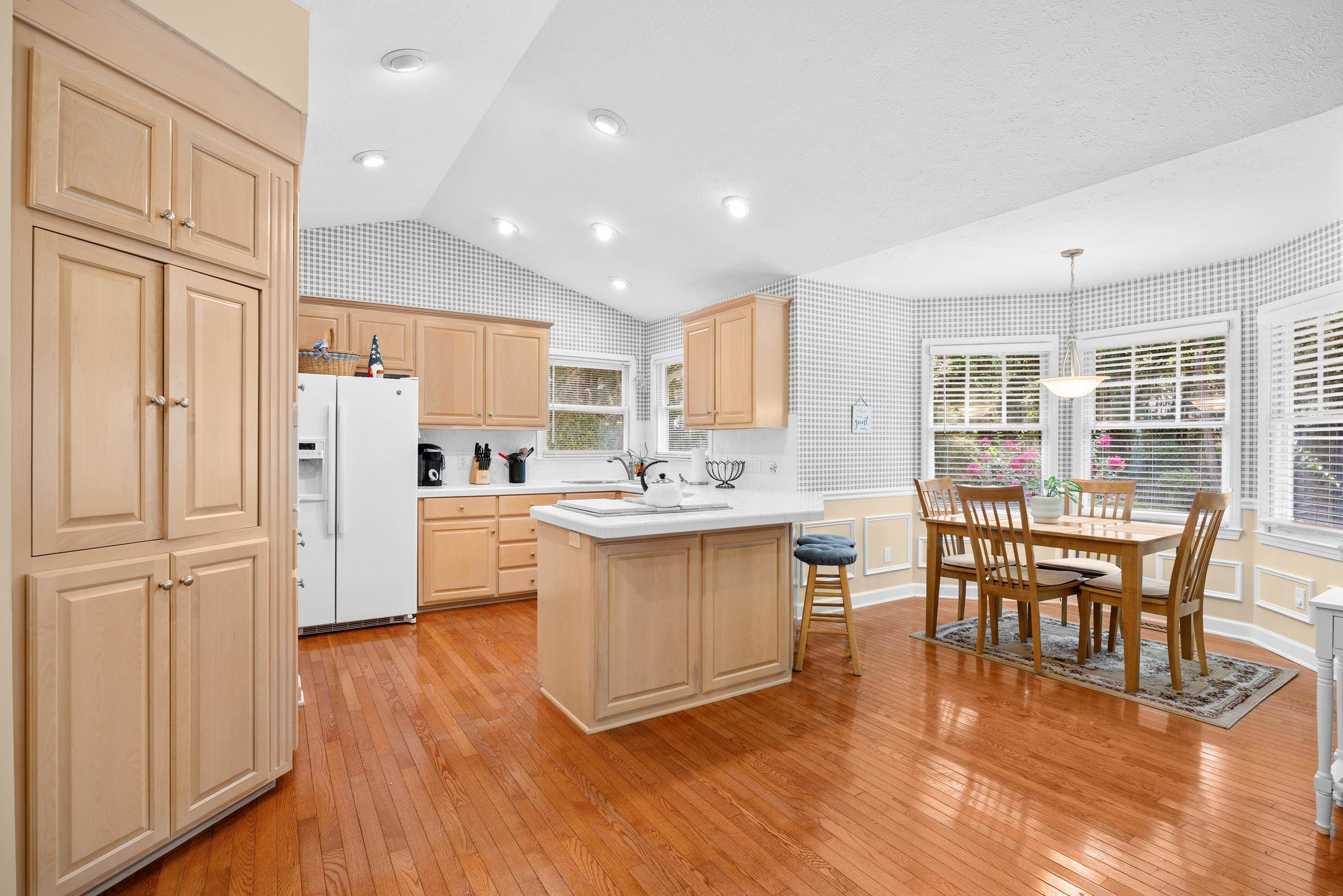 25 Saint Julian Ct. Property Photo 6