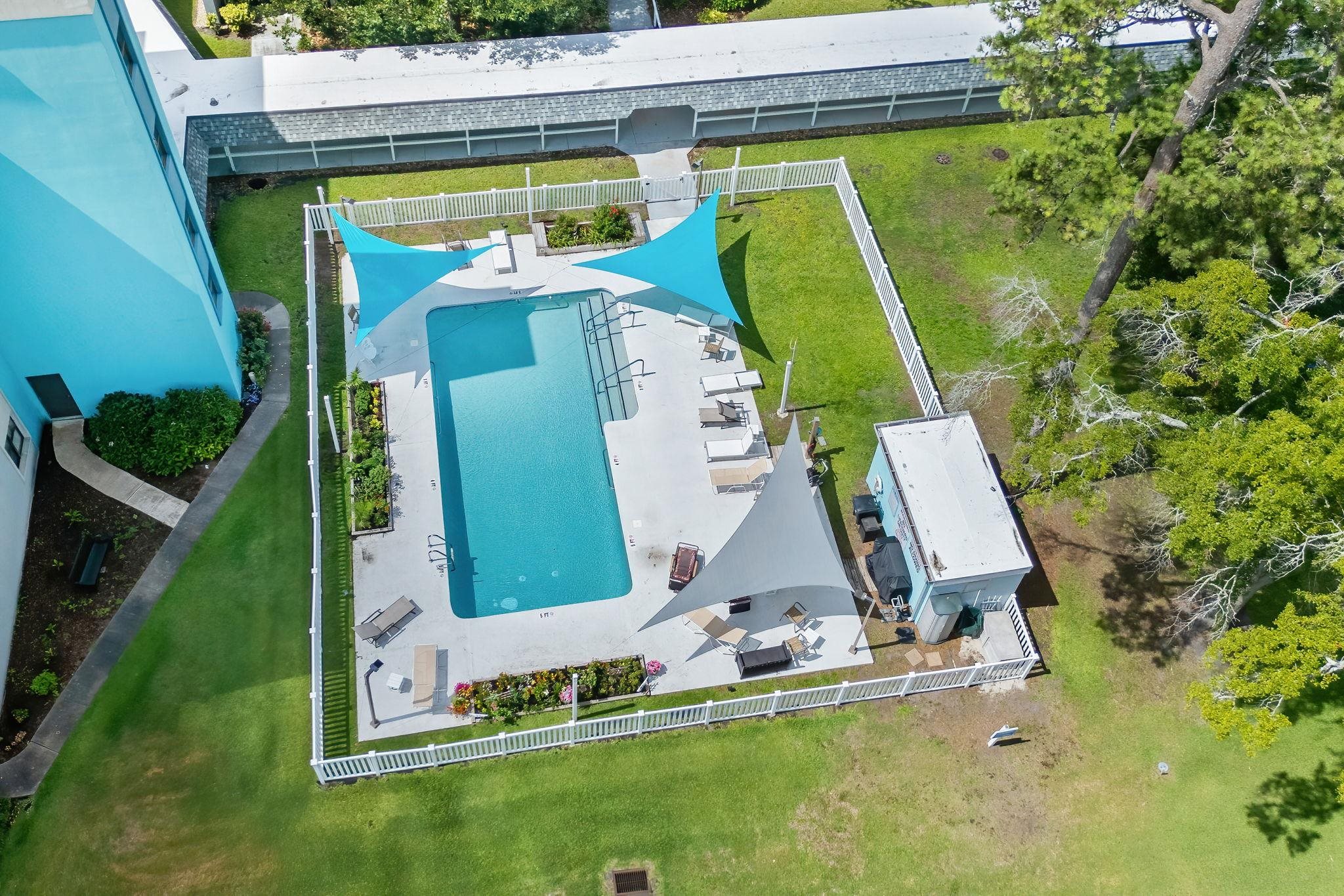 5001 Little River Rd. Property Photo 4