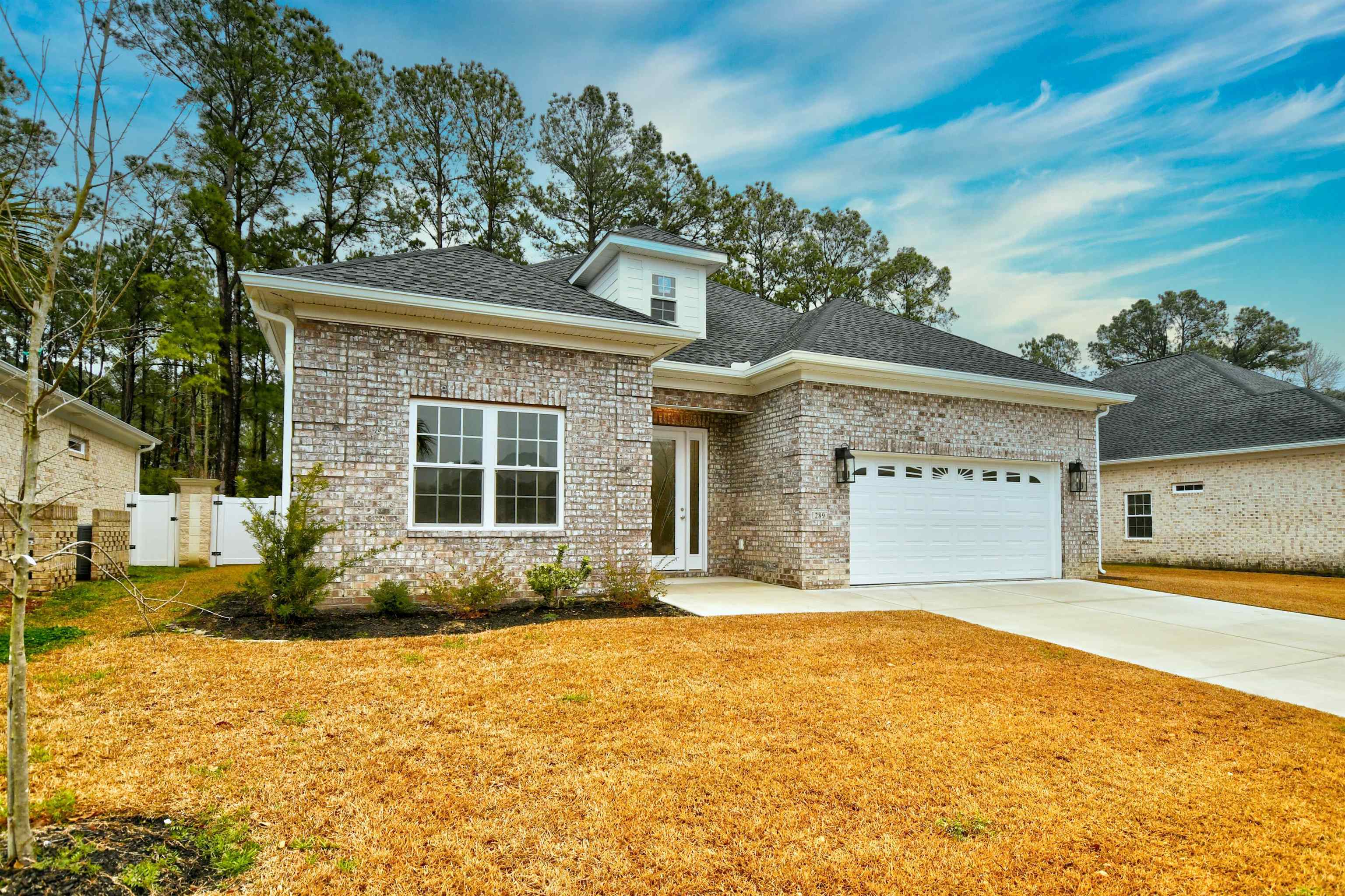 289 Waterfall Circle Property Photo 4