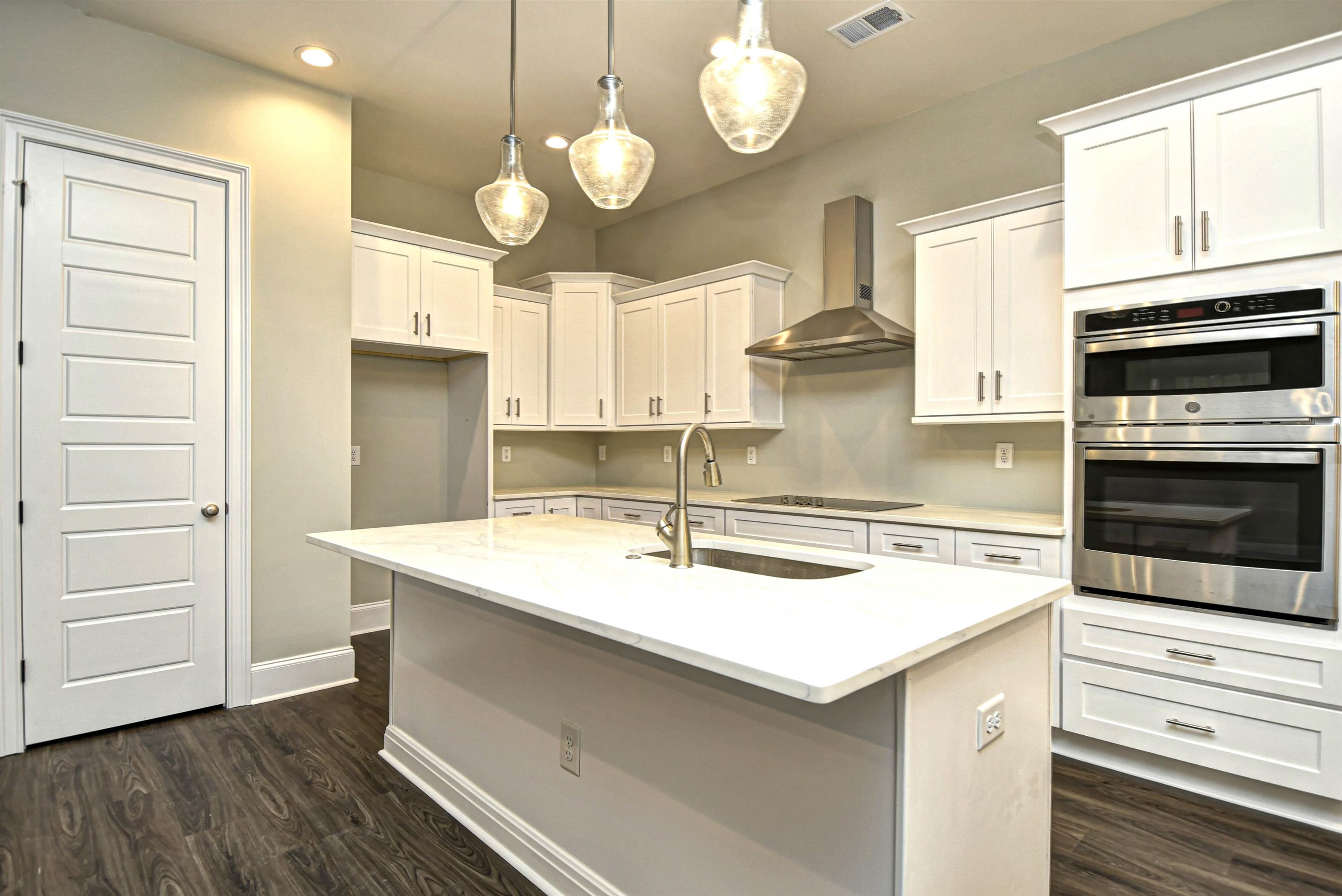 289 Waterfall Circle Property Photo 10
