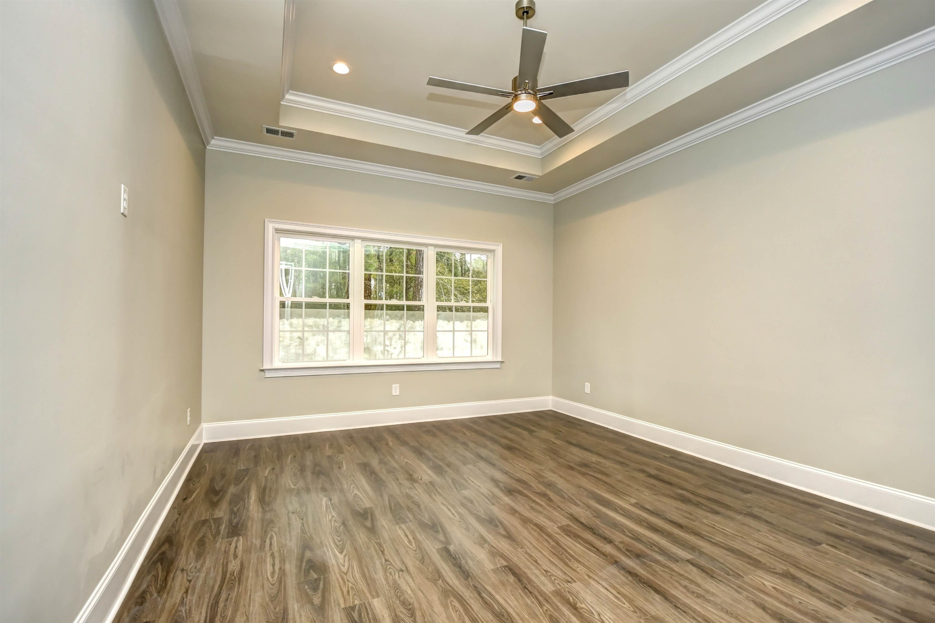 289 Waterfall Circle Property Photo 14