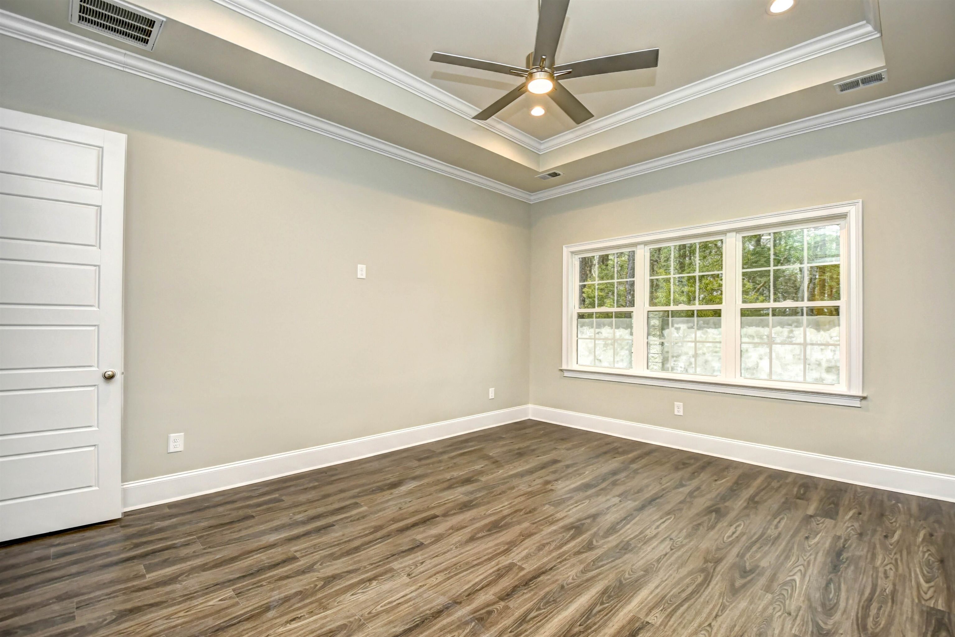 289 Waterfall Circle Property Photo 15