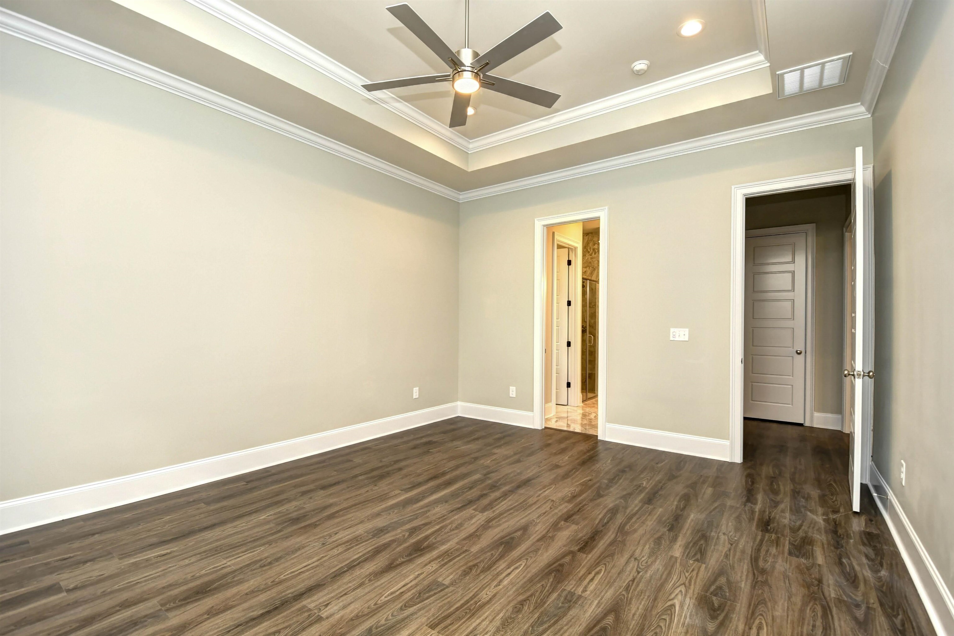 289 Waterfall Circle Property Photo 16