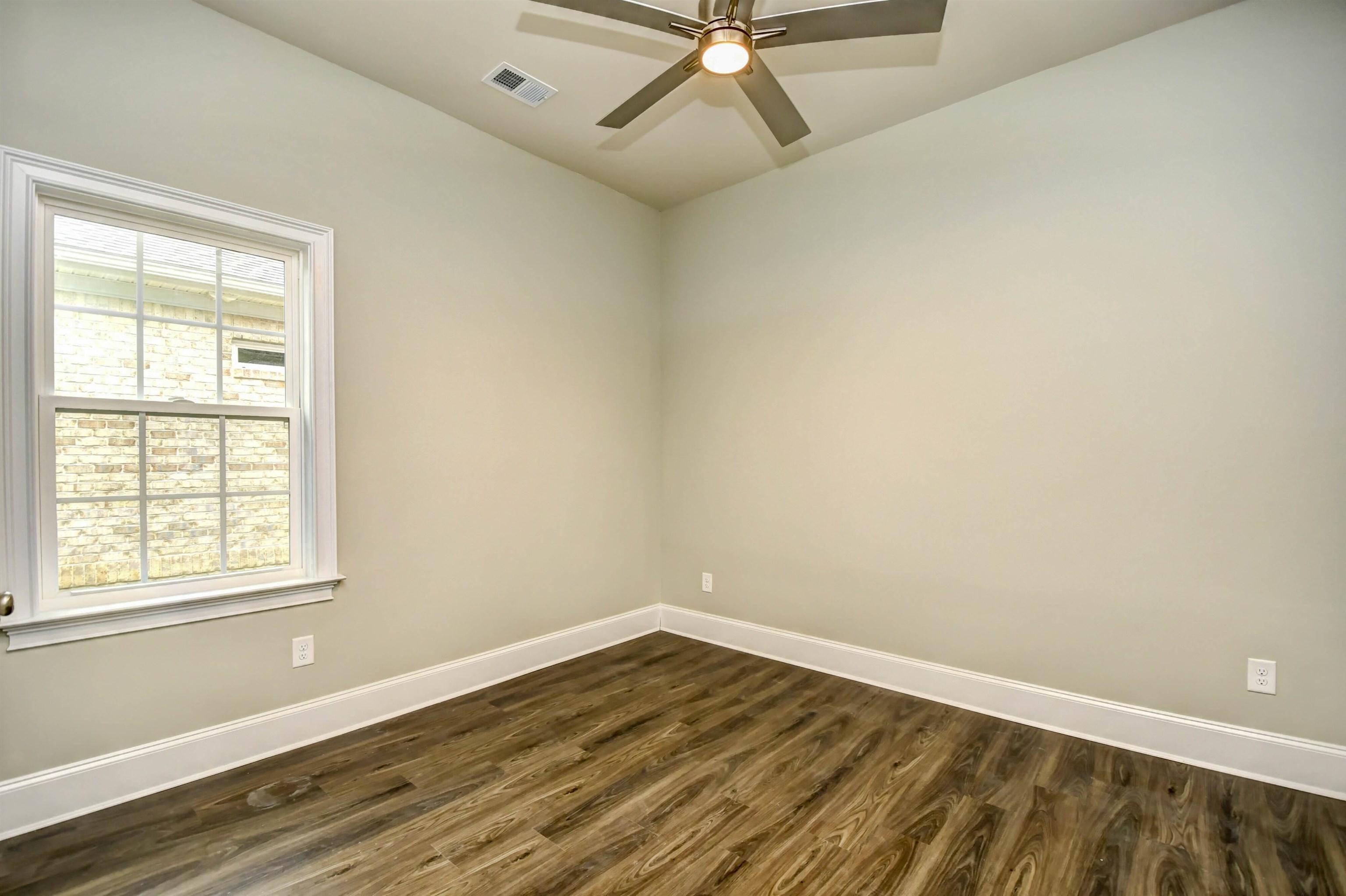 289 Waterfall Circle Property Photo 22
