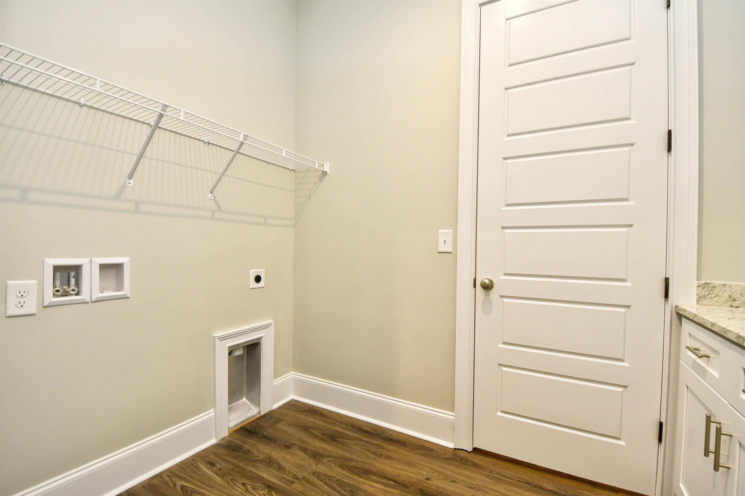 289 Waterfall Circle Property Photo 25