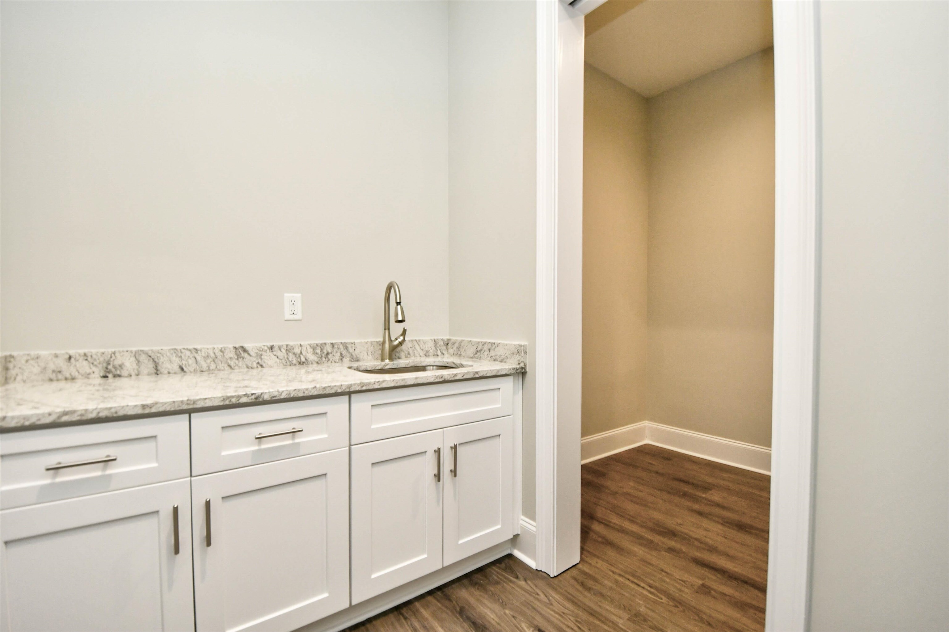 289 Waterfall Circle Property Photo 26