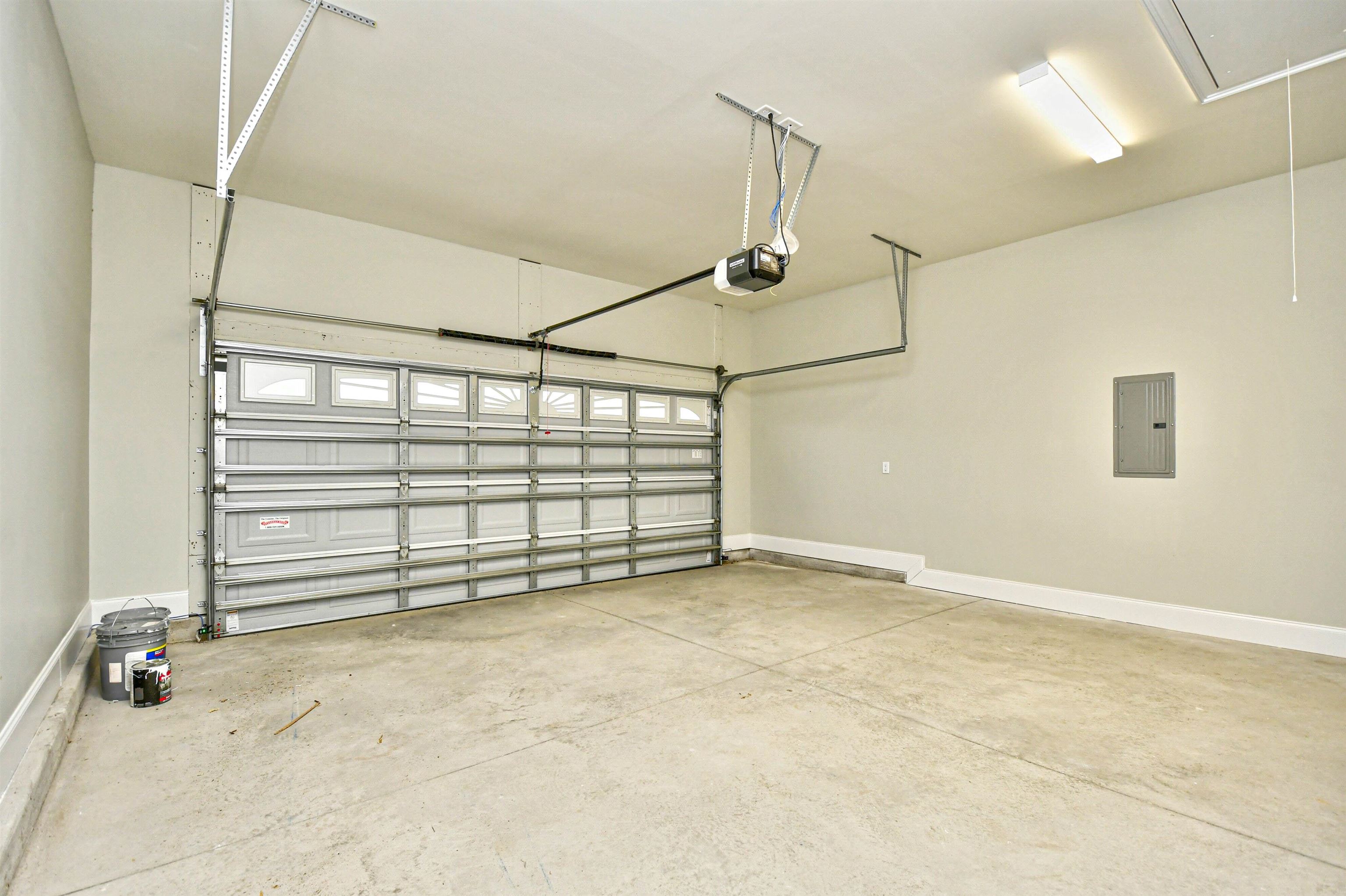 289 Waterfall Circle Property Photo 27
