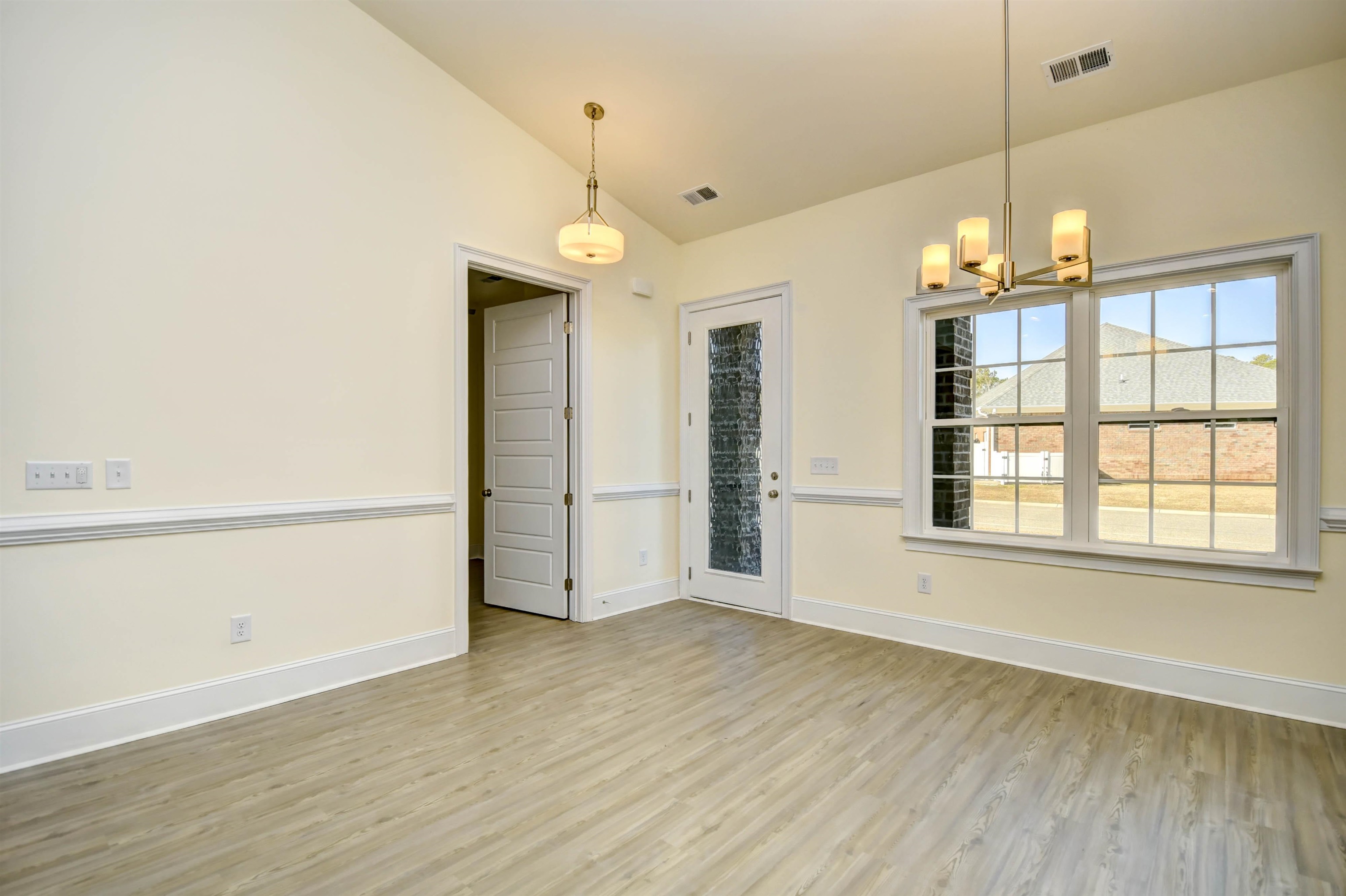 309 Waterfall Circle Property Photo 4