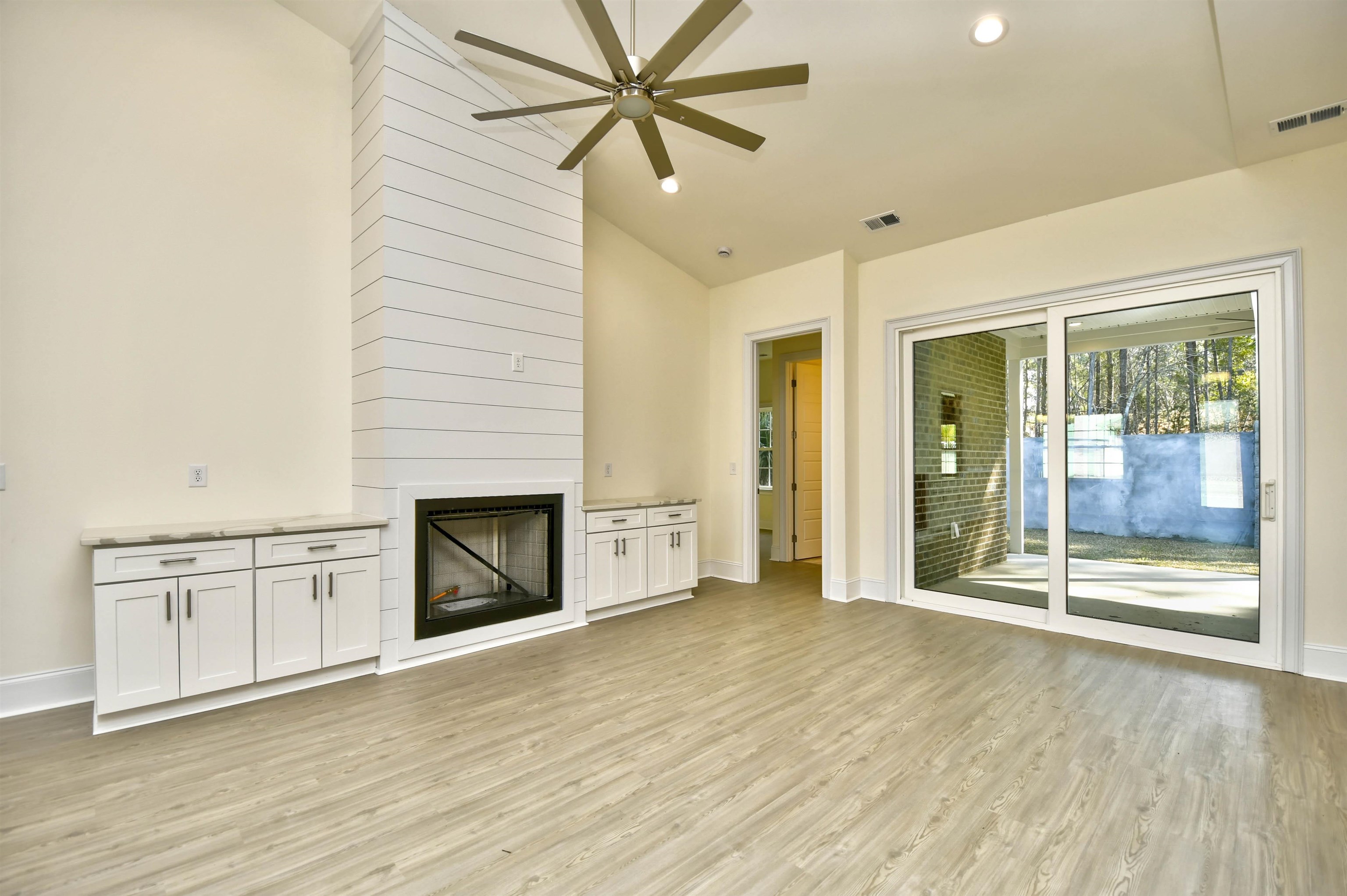309 Waterfall Circle Property Photo 7
