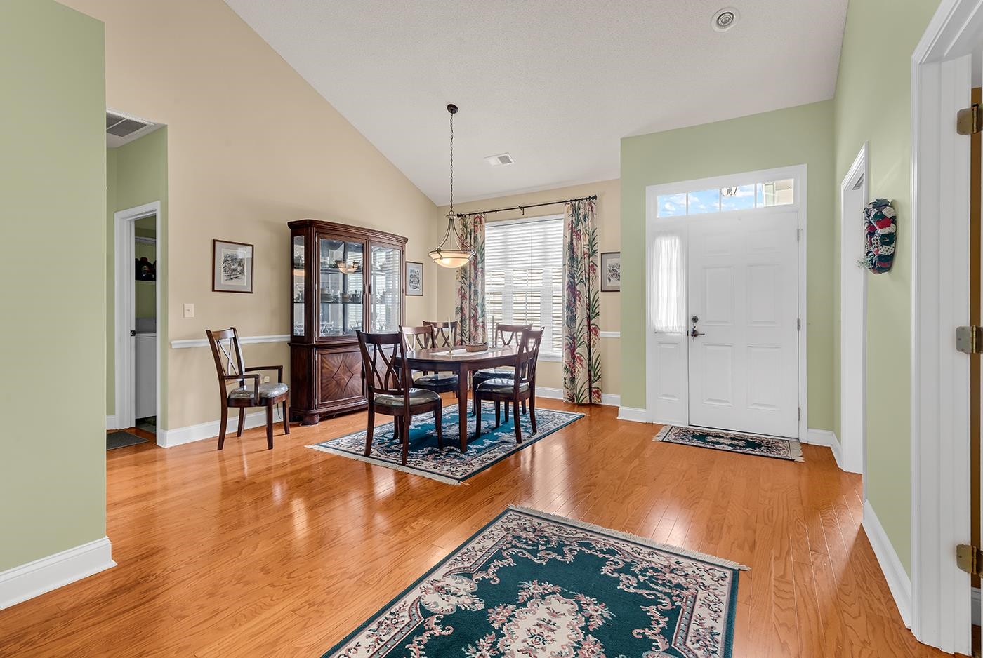 758 Helms Way Property Photo 4