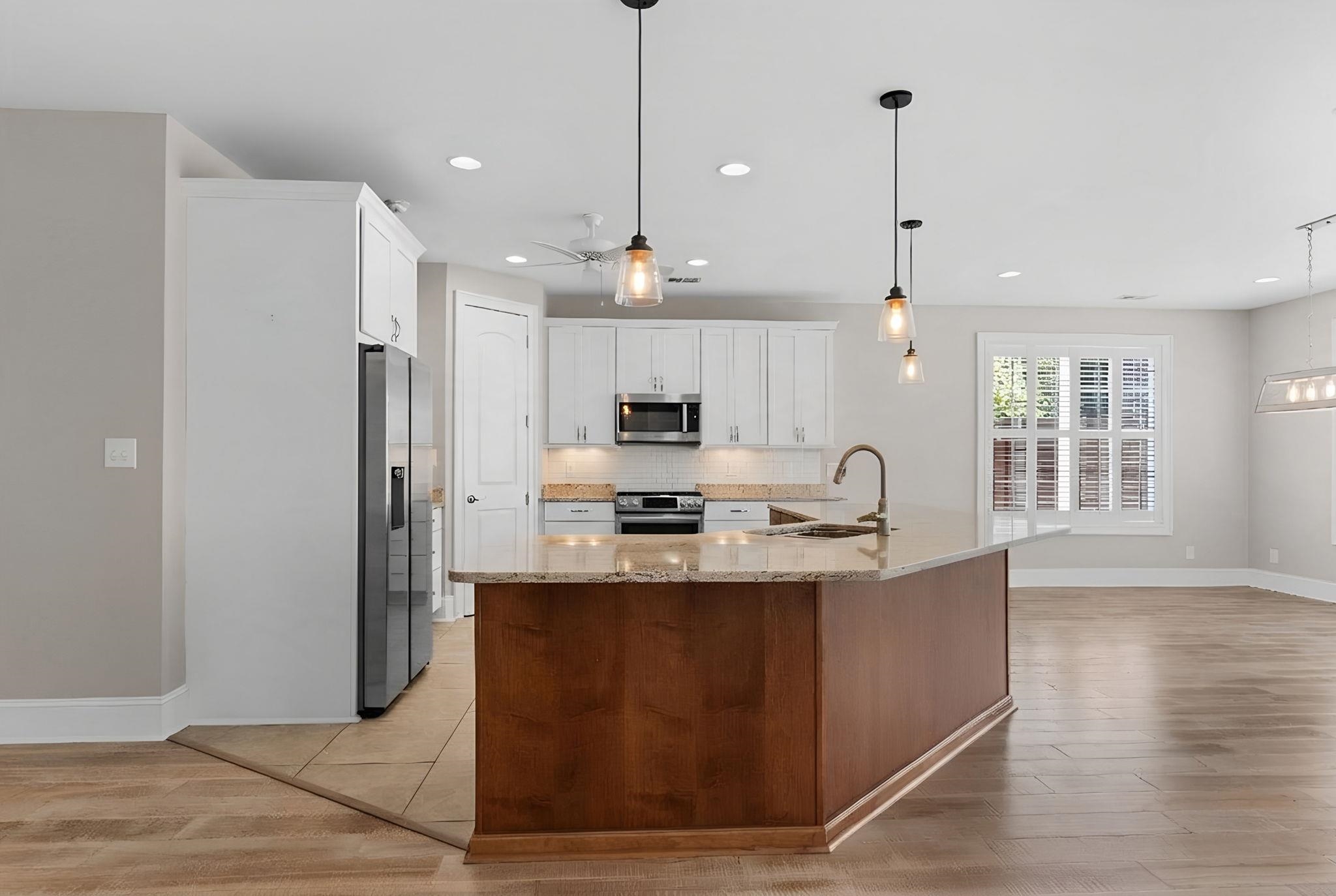 5915 Woodside Ave. Property Photo 13