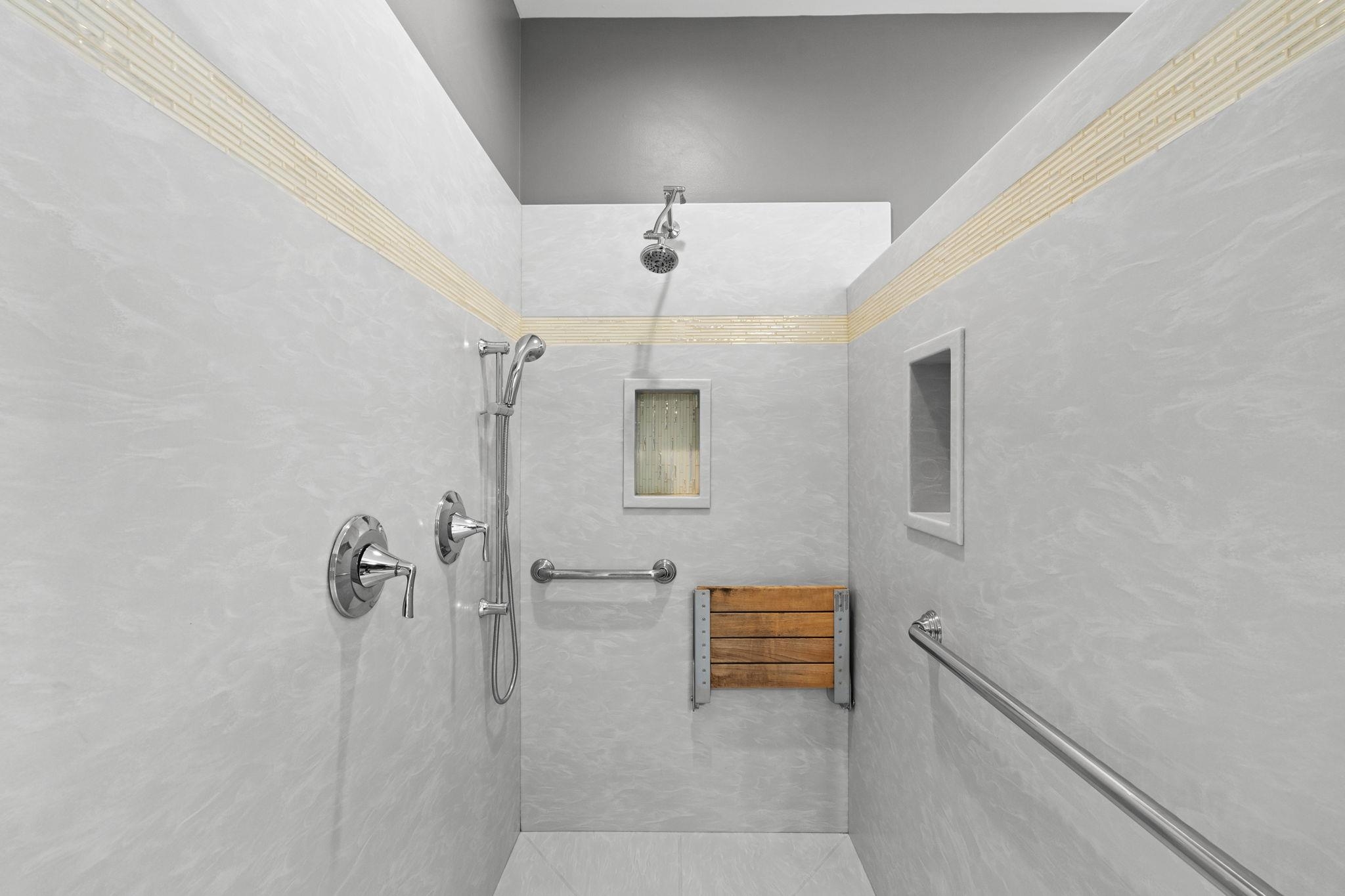5915 Woodside Ave. Property Photo 20