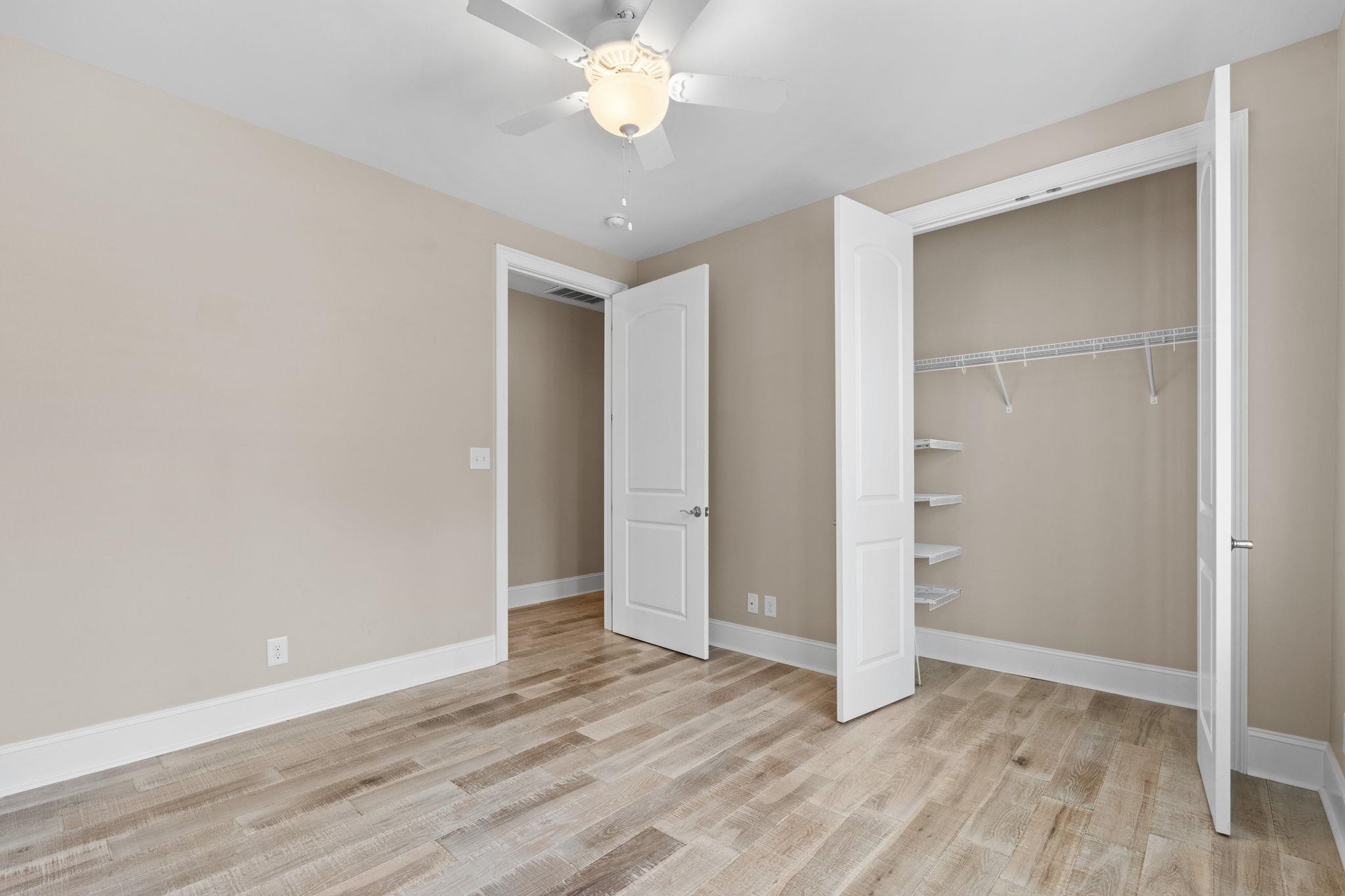 5915 Woodside Ave. Property Photo 26