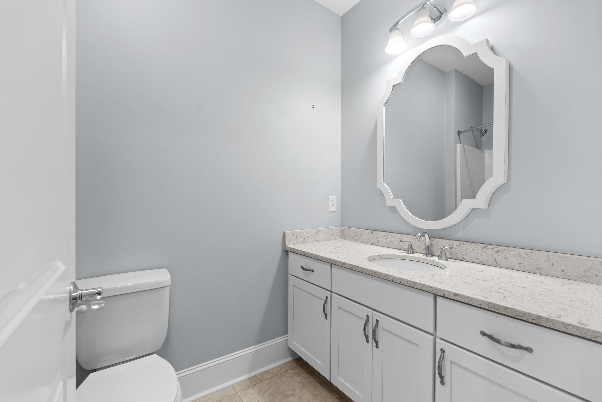 5915 Woodside Ave. Property Photo 31