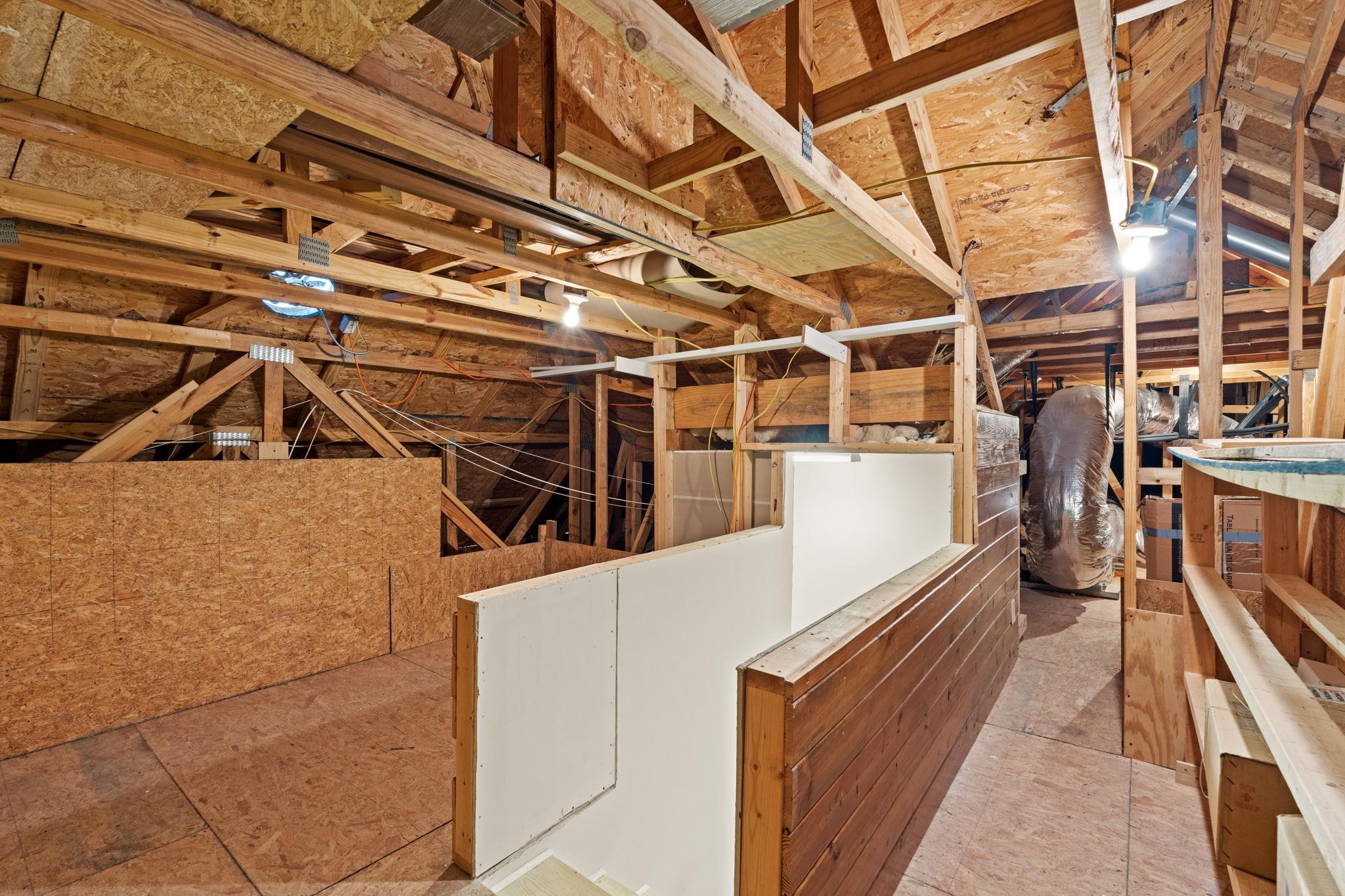 5915 Woodside Ave. Property Photo 35