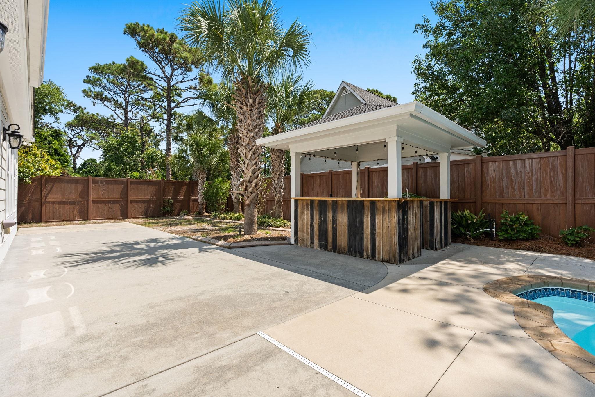 5915 Woodside Ave. Property Photo 41
