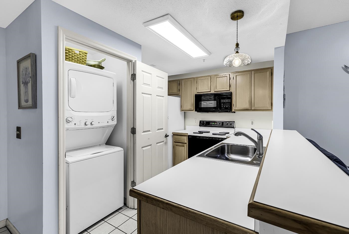 1221 Tidewater Dr. Property Photo 3
