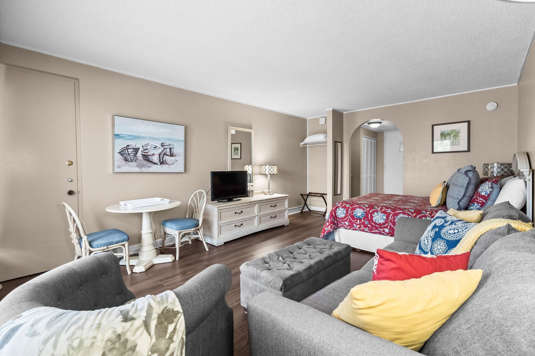 6803 N Ocean Blvd. Property Photo 11