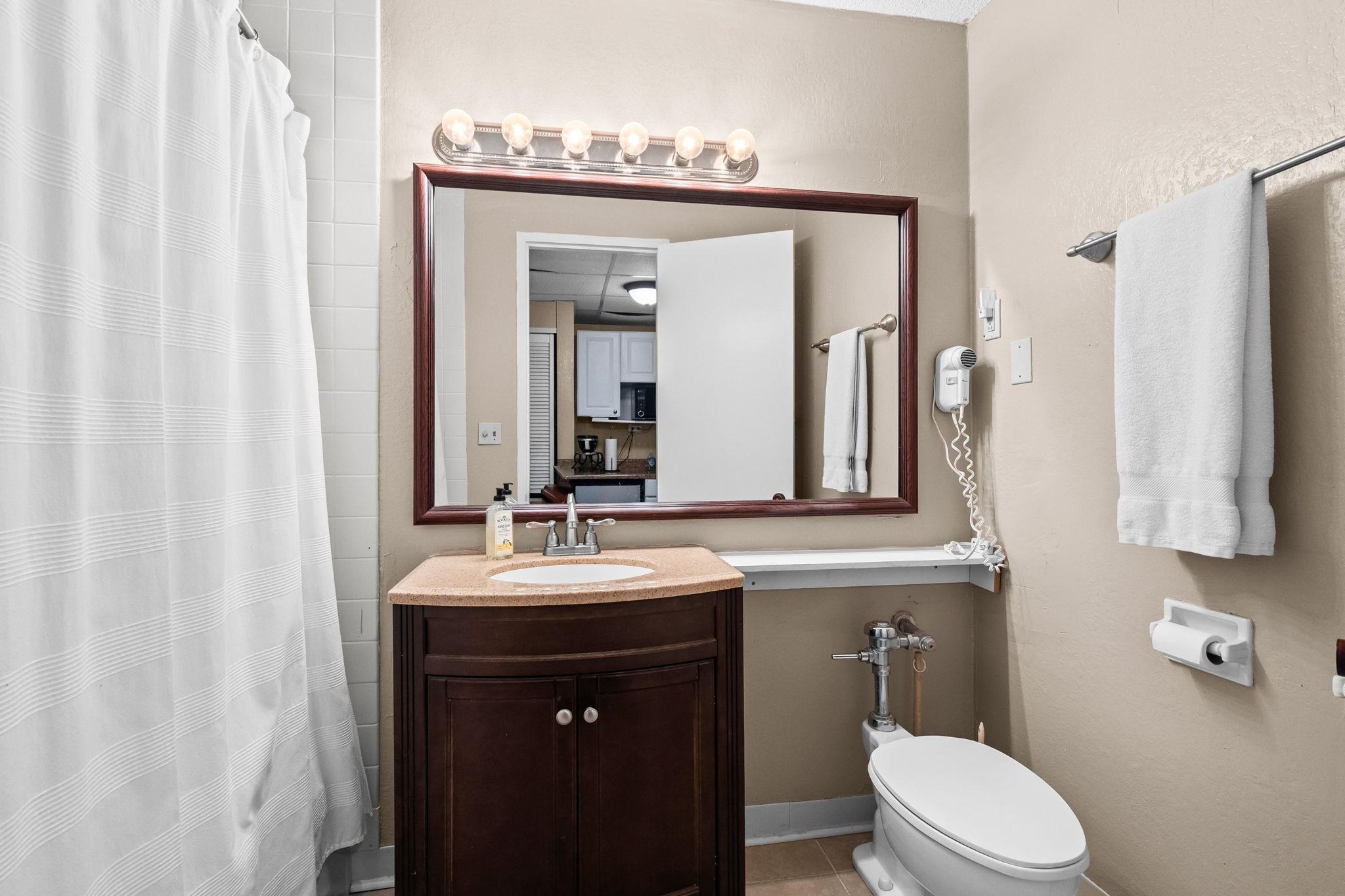 6803 N Ocean Blvd. Property Photo 27