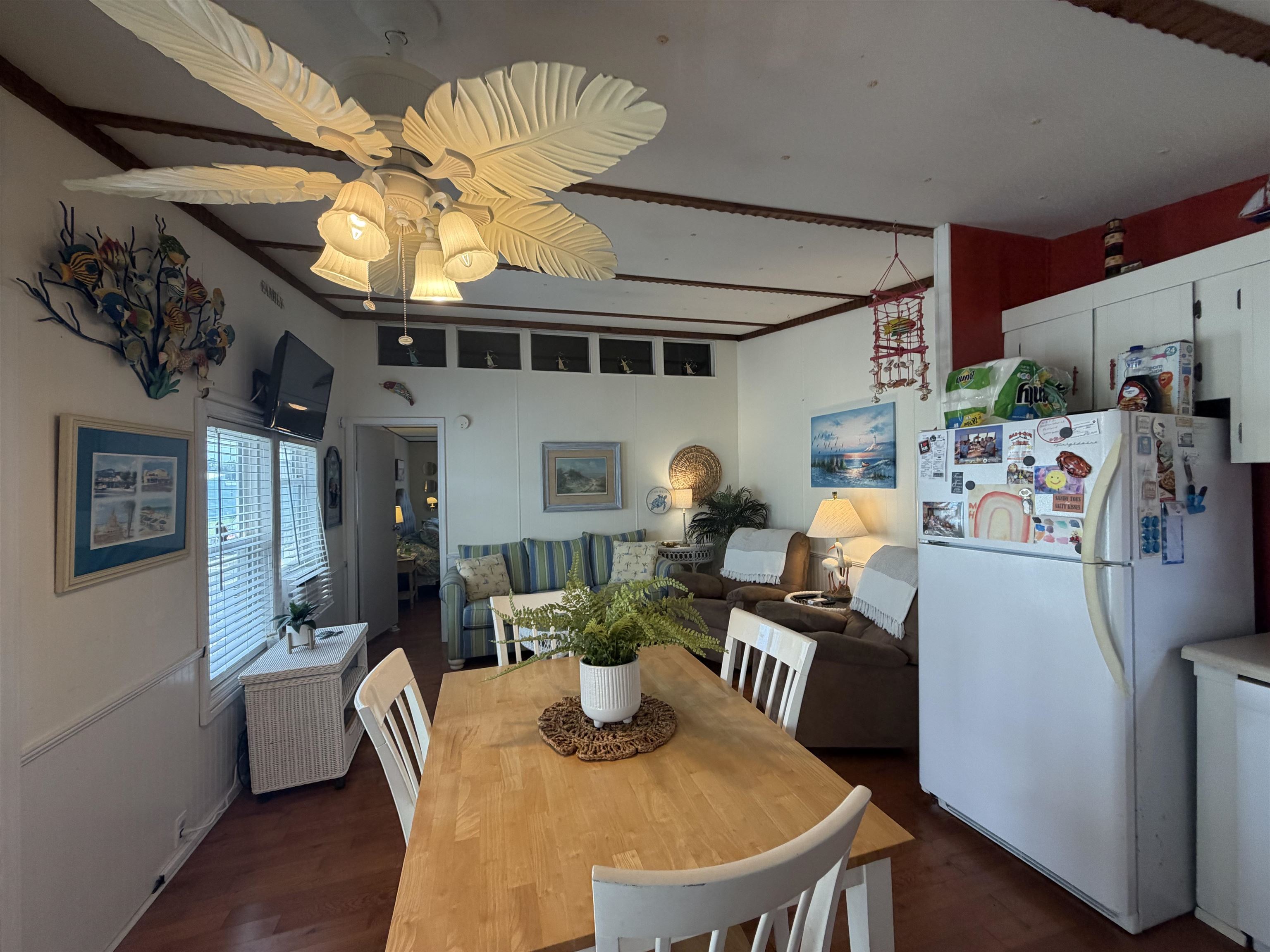 1722 Falcon Property Photo 4