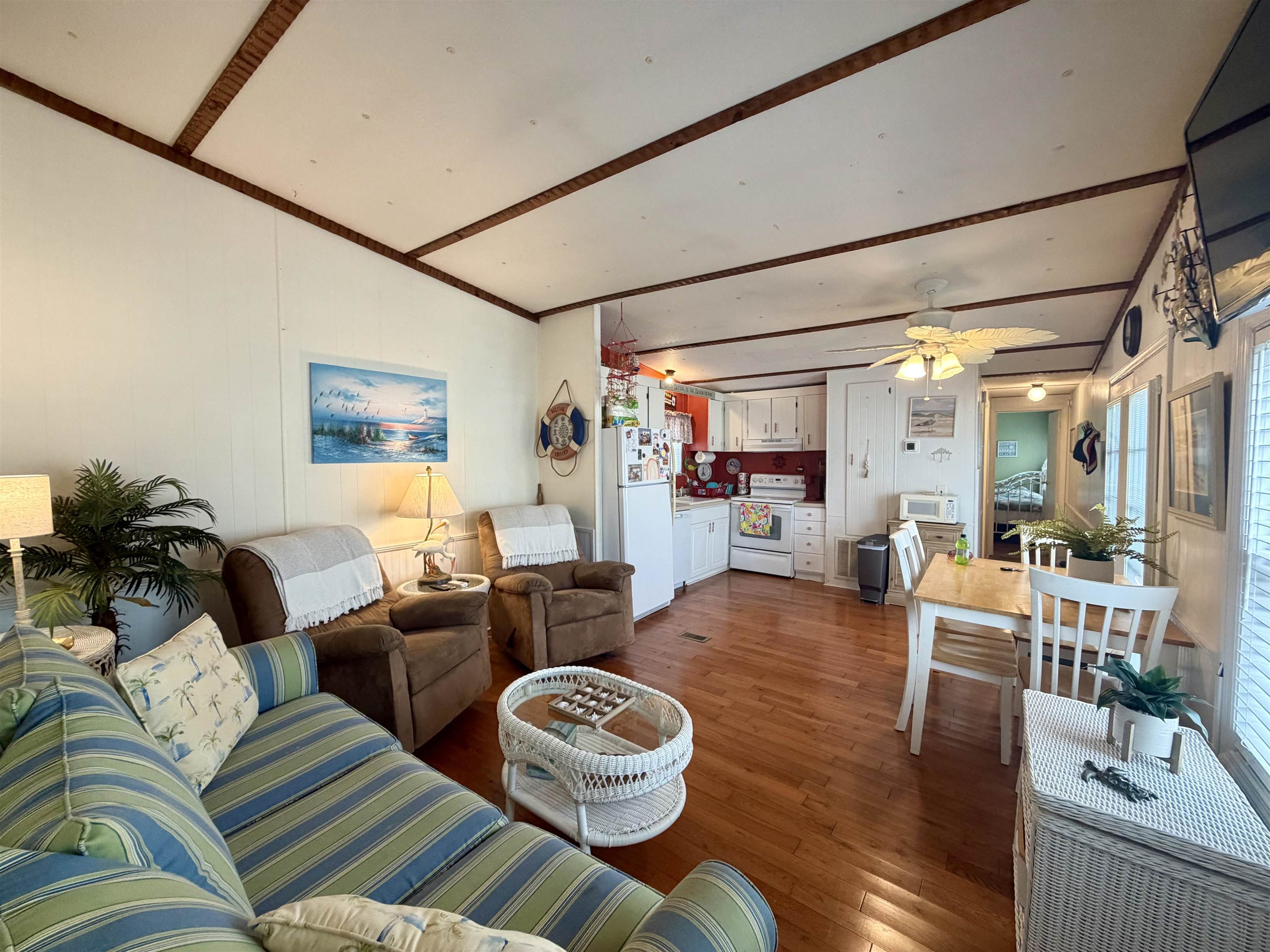 1722 Falcon Property Photo 8