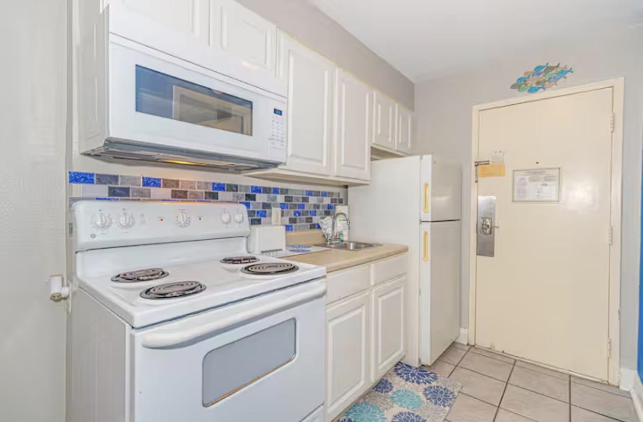 1207 N Ocean Blvd. Property Photo 9