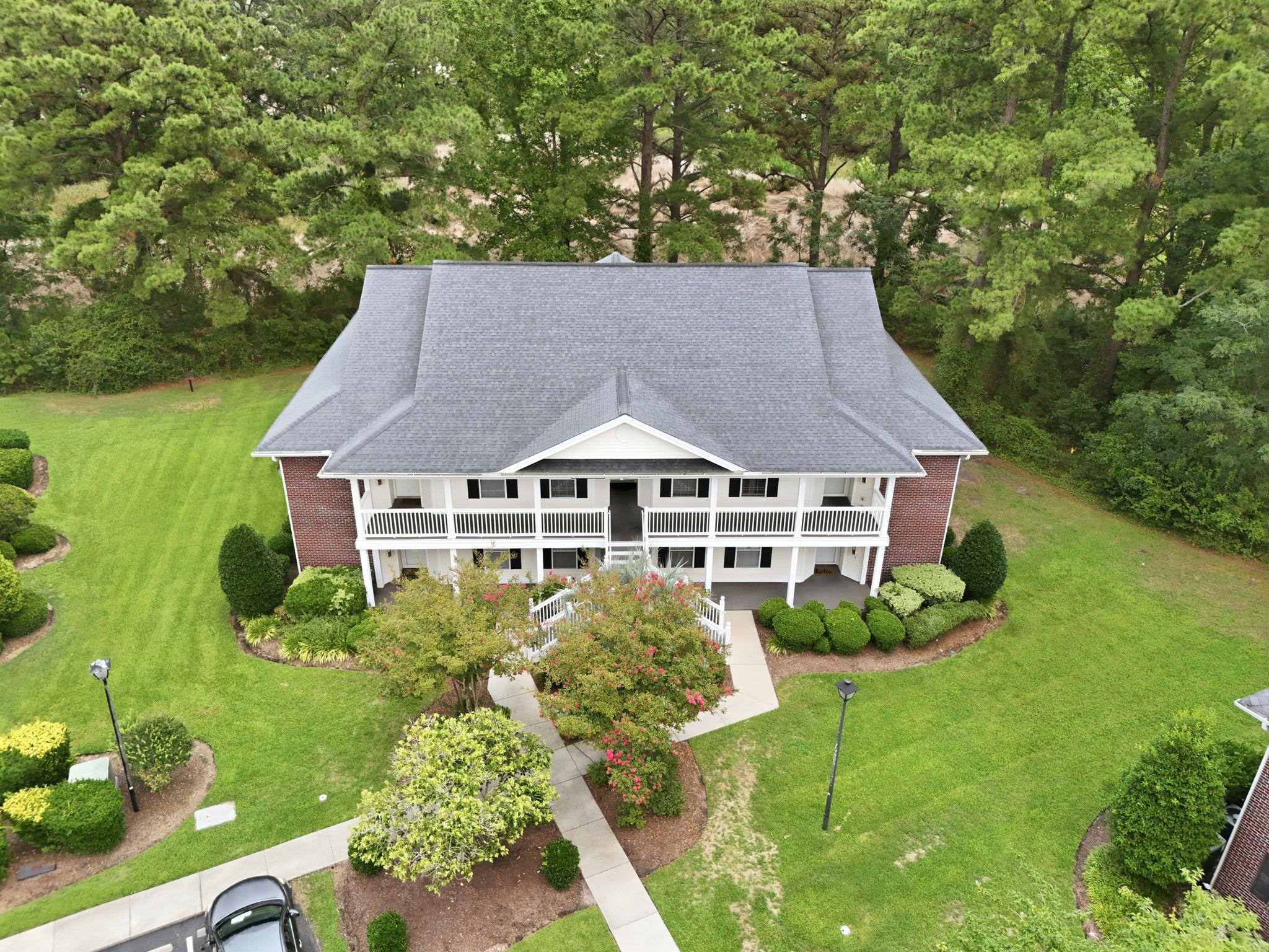 1266 River Oaks Dr. Property Photo 2