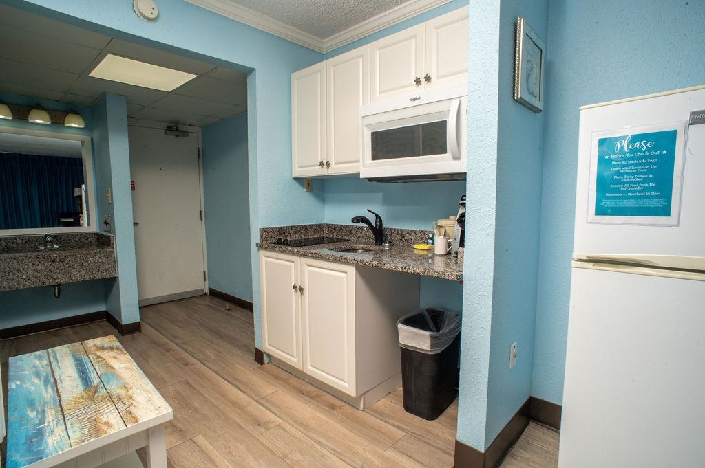 201 74th Ave. N Property Photo 13