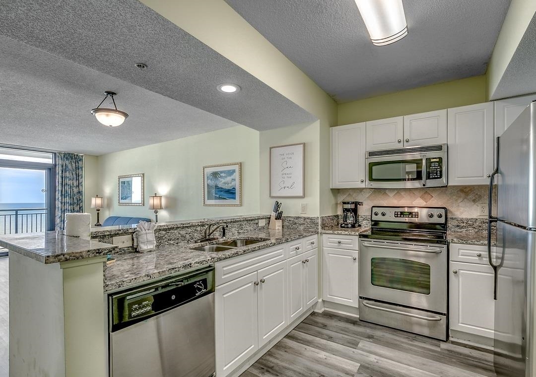 3000 N Ocean Blvd. Property Photo 8