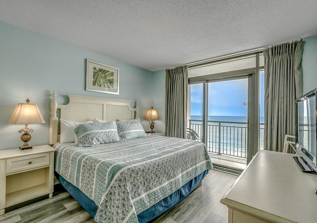 3000 N Ocean Blvd. Property Photo 11