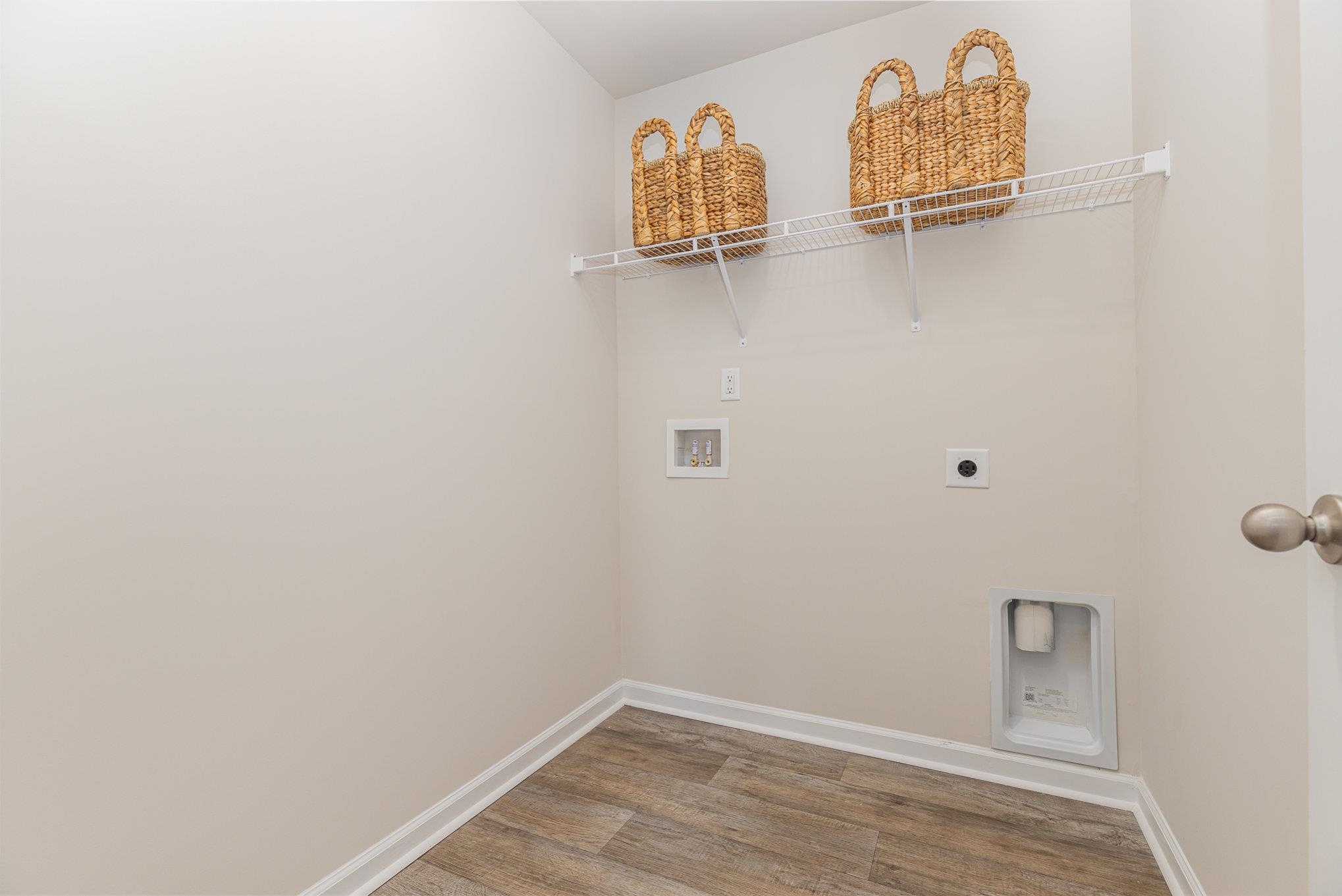 968 Farmers Passage Loop Property Photo 22