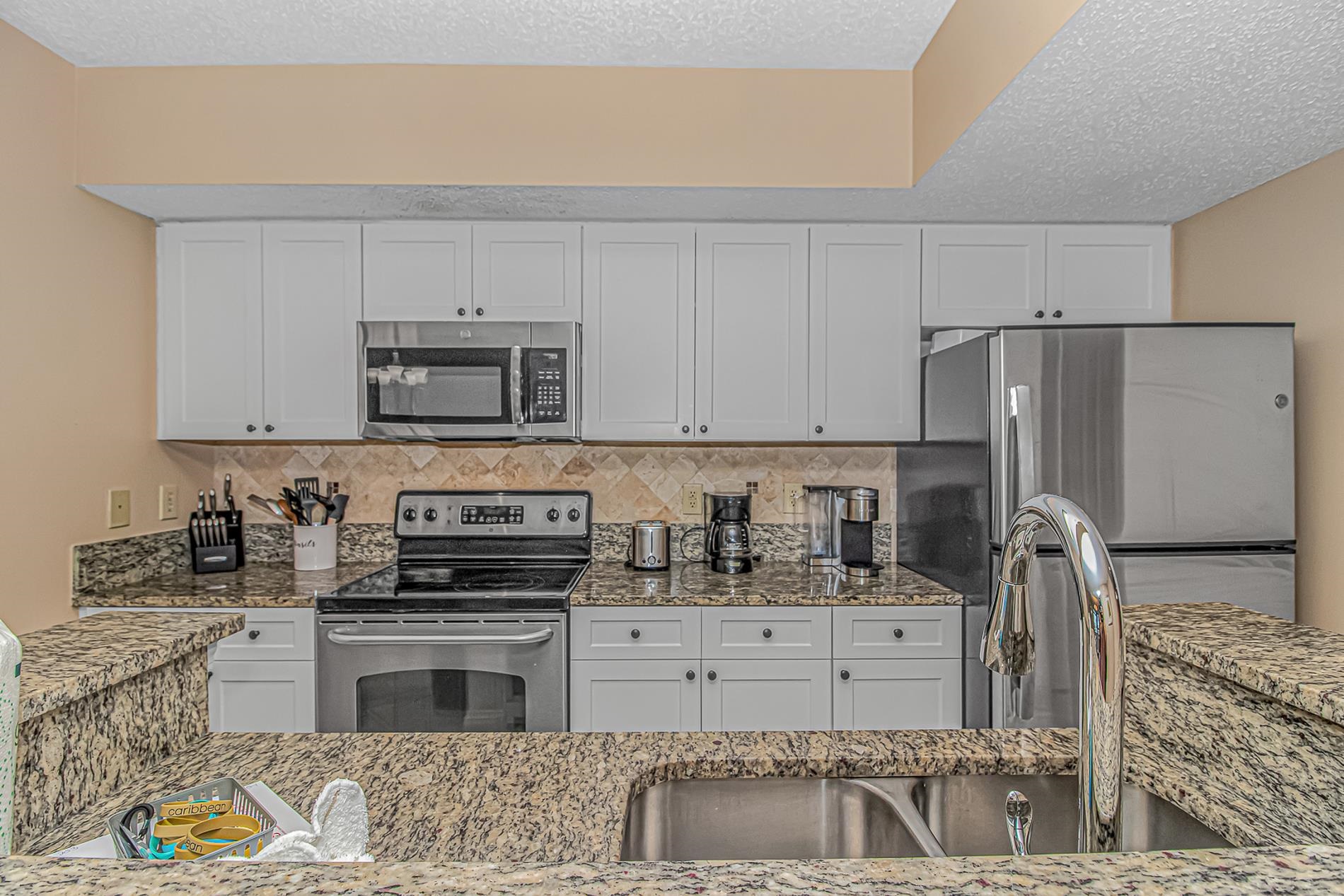 3000 N Ocean Blvd. Property Photo 8
