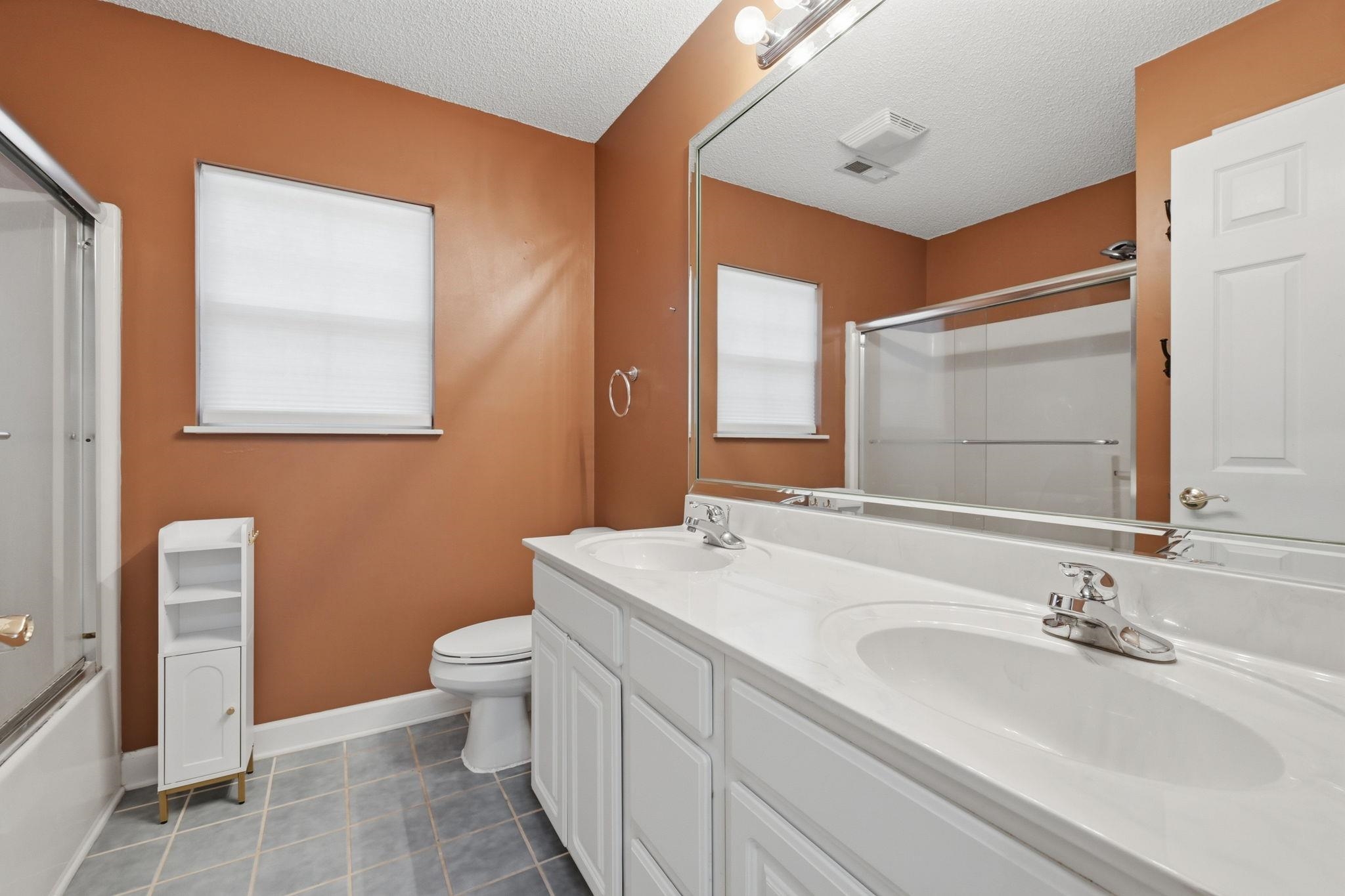 810 Brenda Pl. Property Photo 28