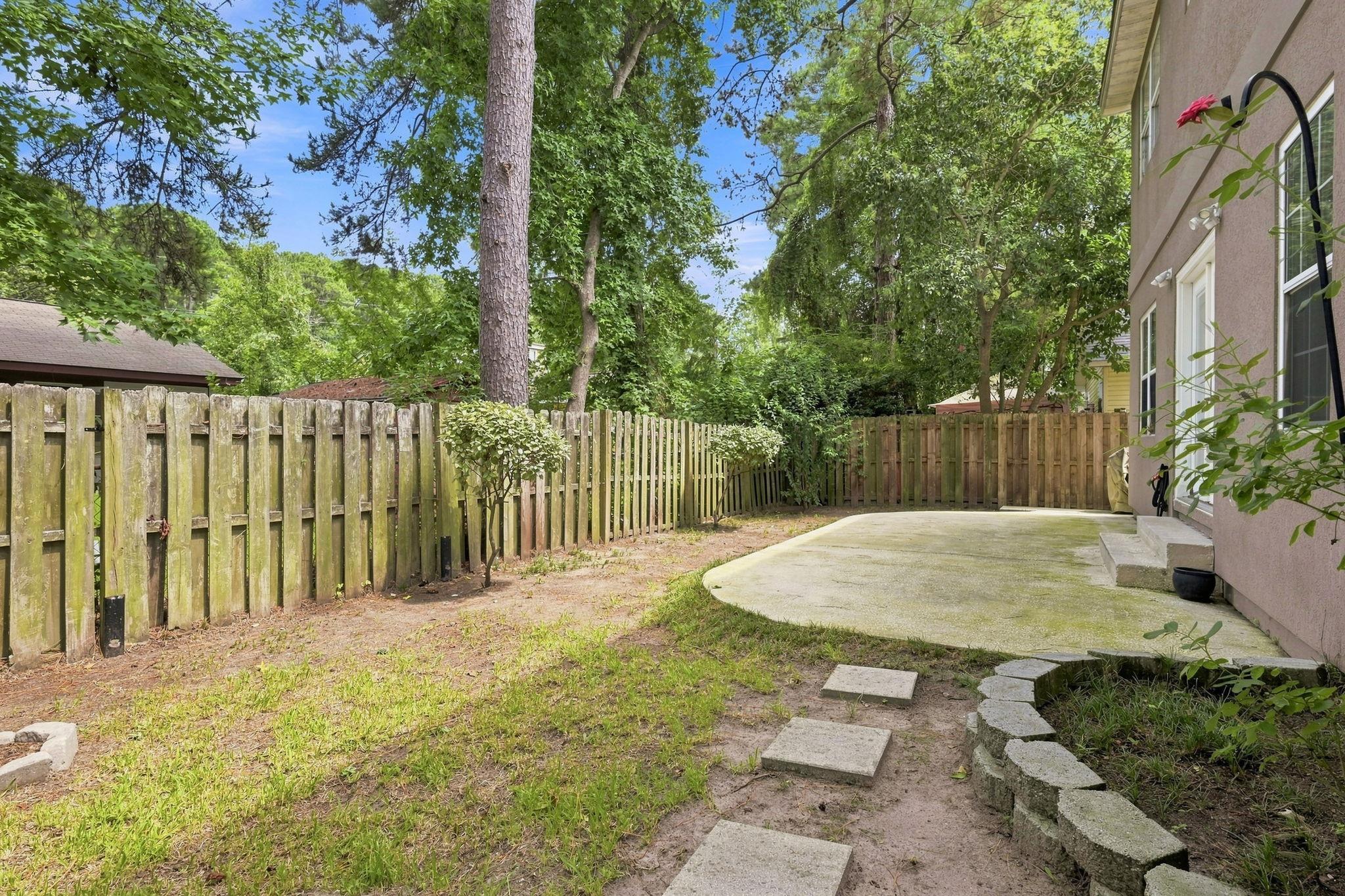 810 Brenda Pl. Property Photo 33