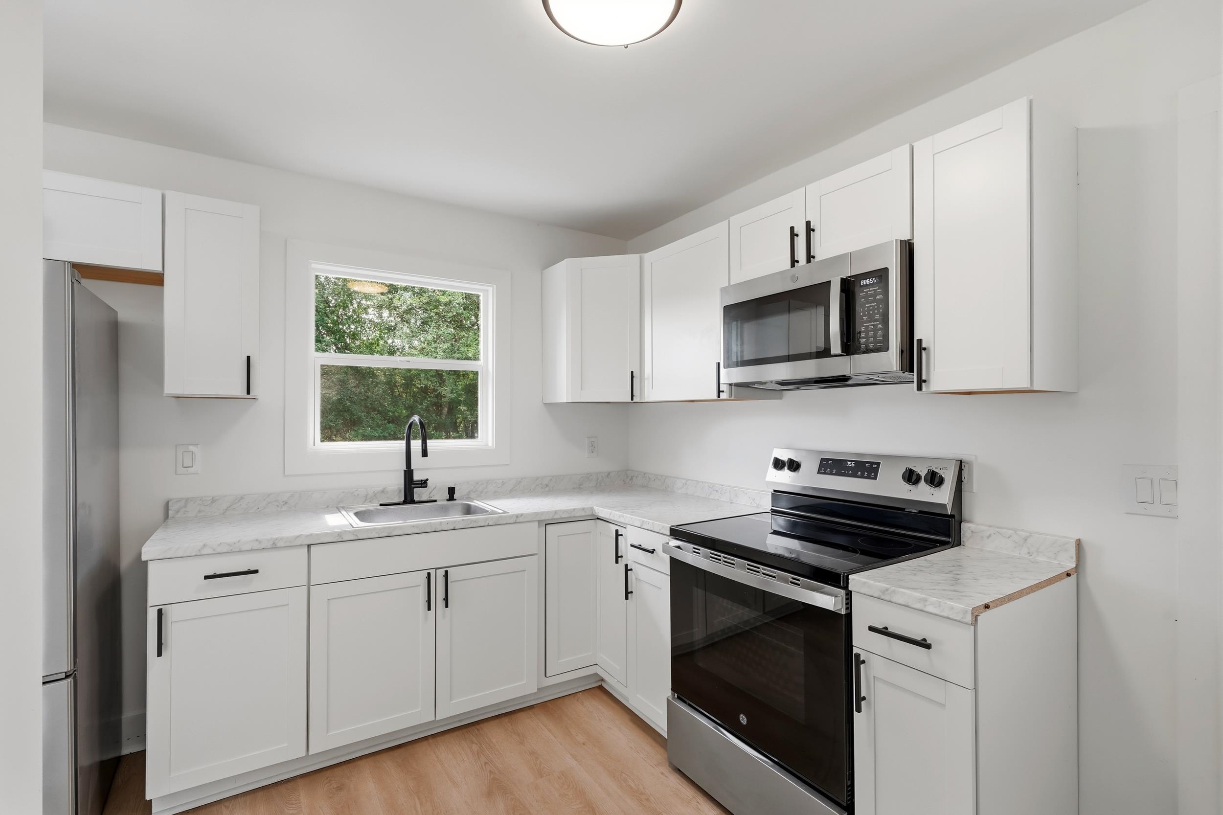 106 Fladger St. Property Photo 5