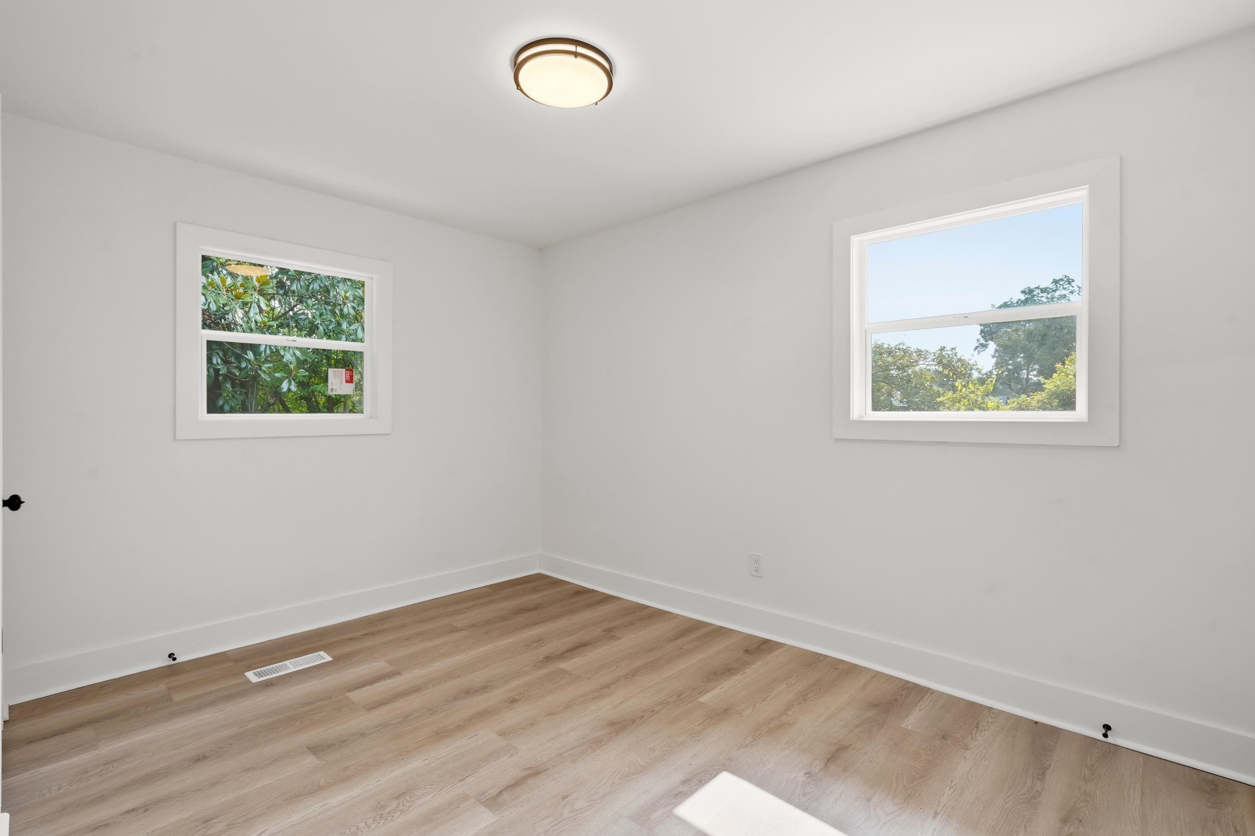 106 Fladger St. Property Photo 17