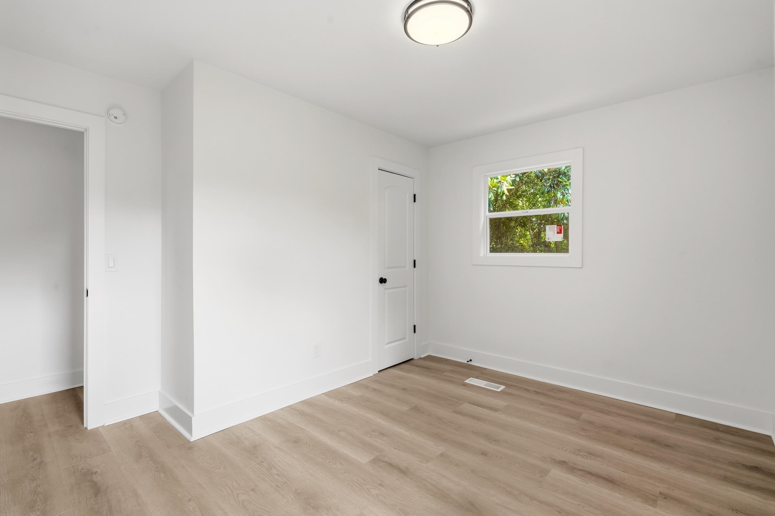 106 Fladger St. Property Photo 18