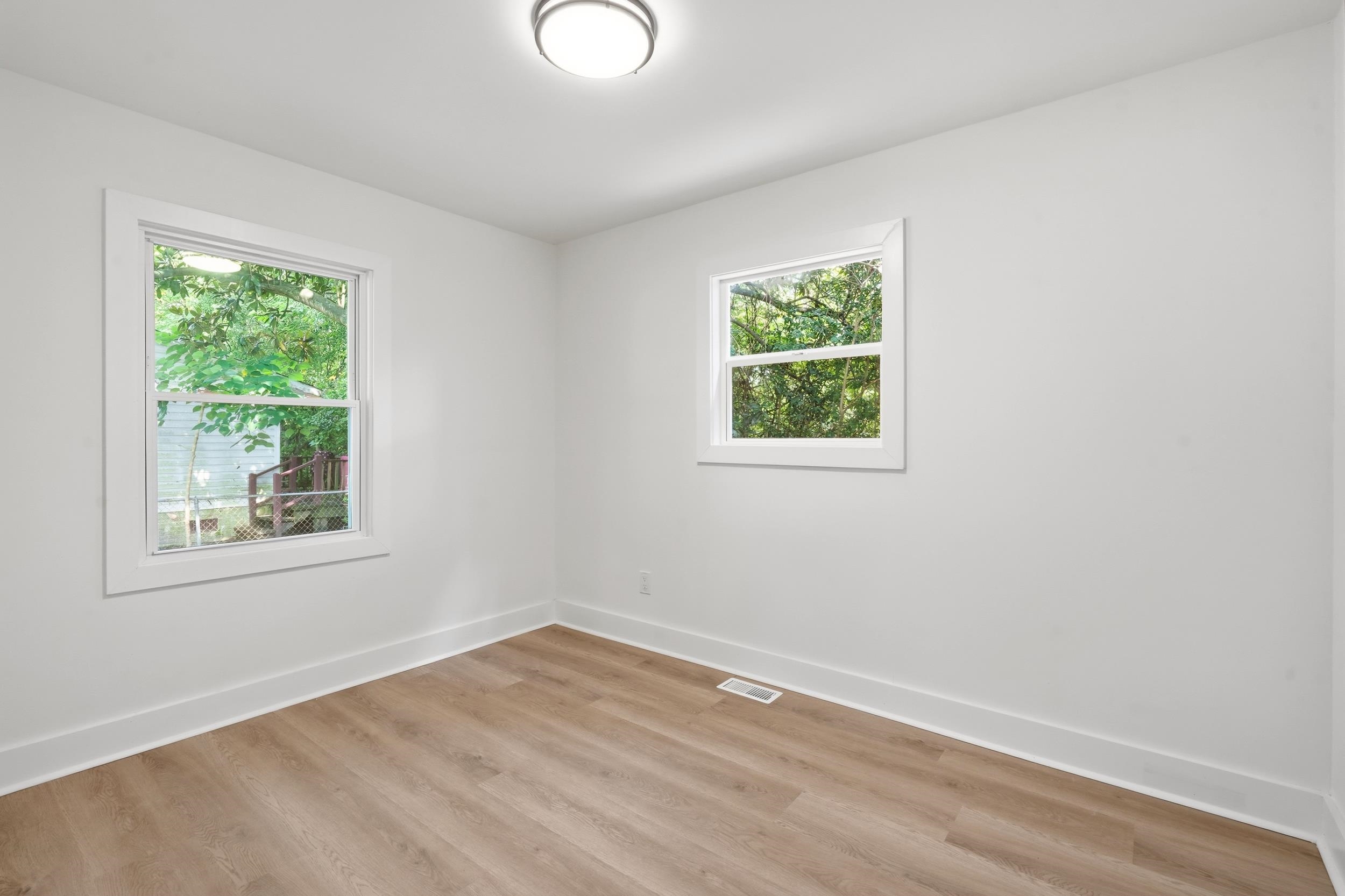 106 Fladger St. Property Photo 20