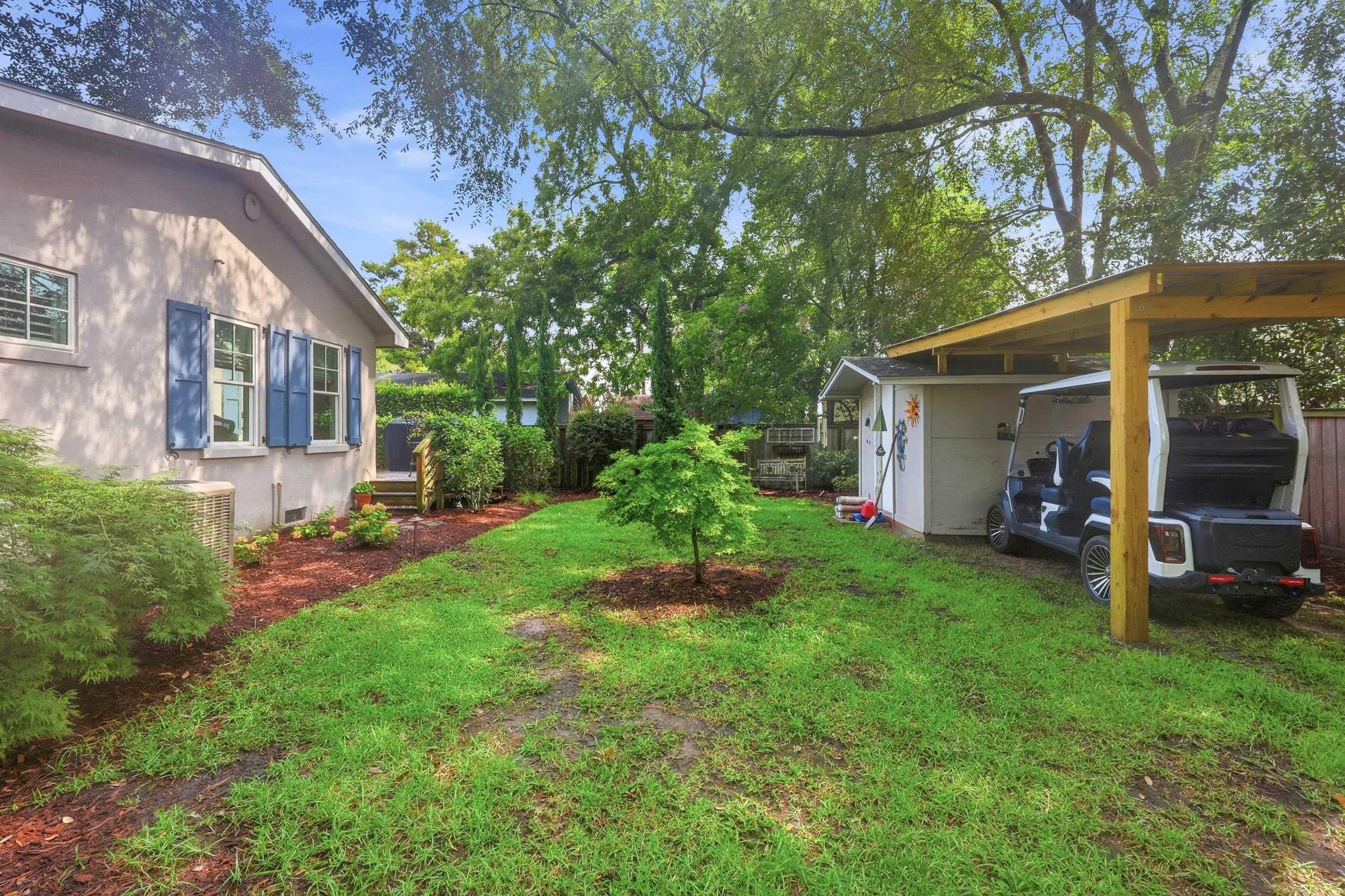 406 Queen St. Property Photo 27