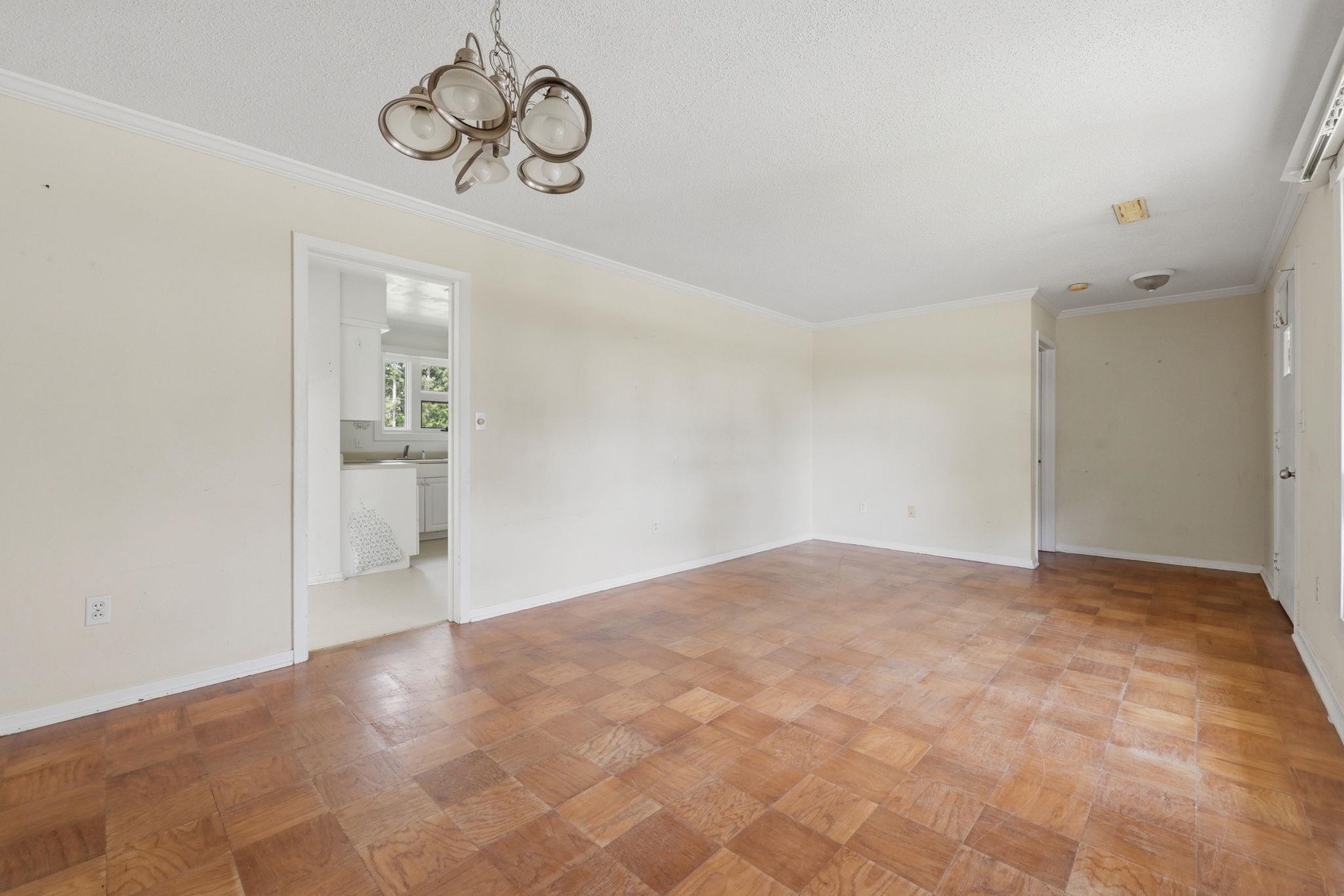3841 Spruce Dr. Property Photo 9